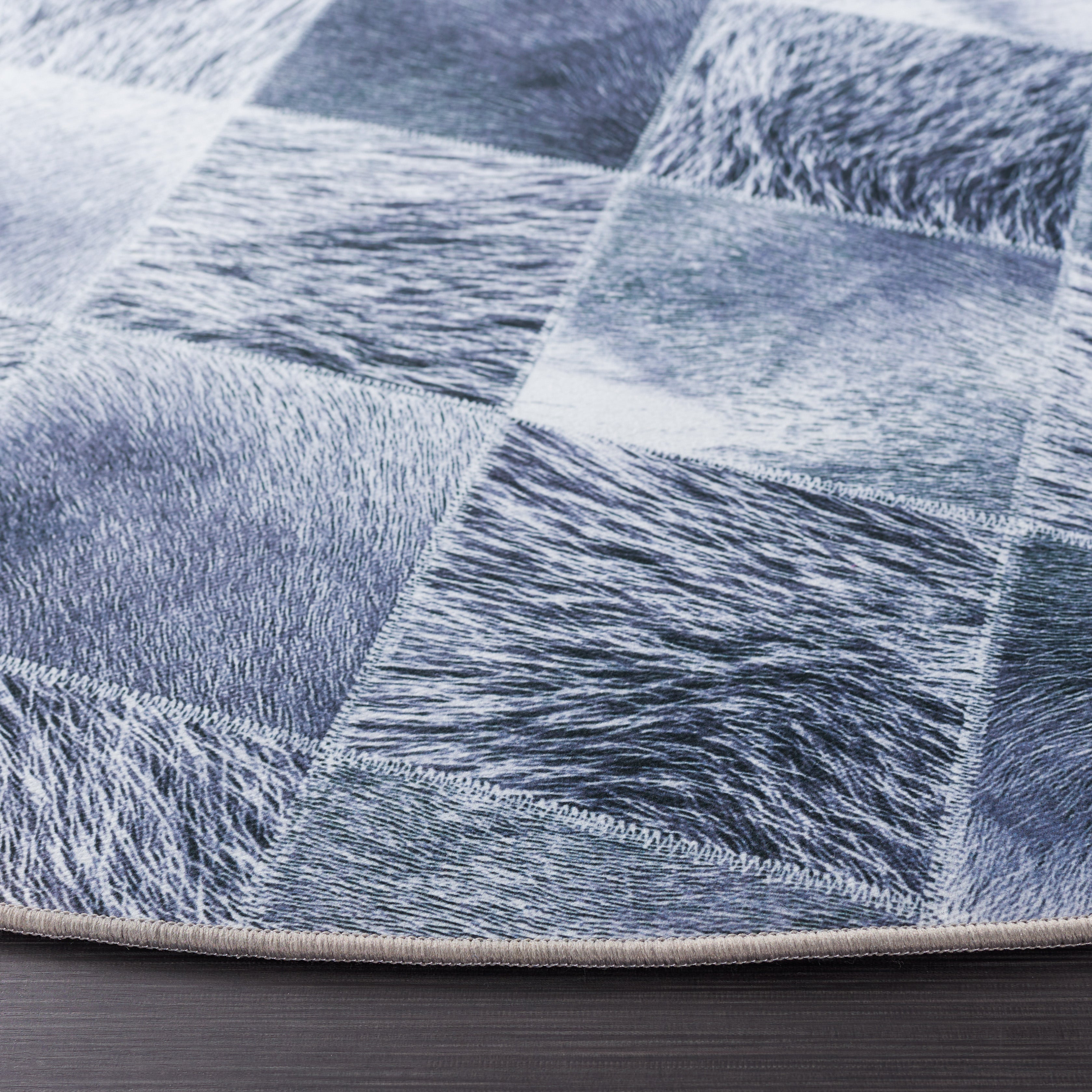 Safavieh Faux Hide 550 Rug, FAH550 - Grey / Dark Grey