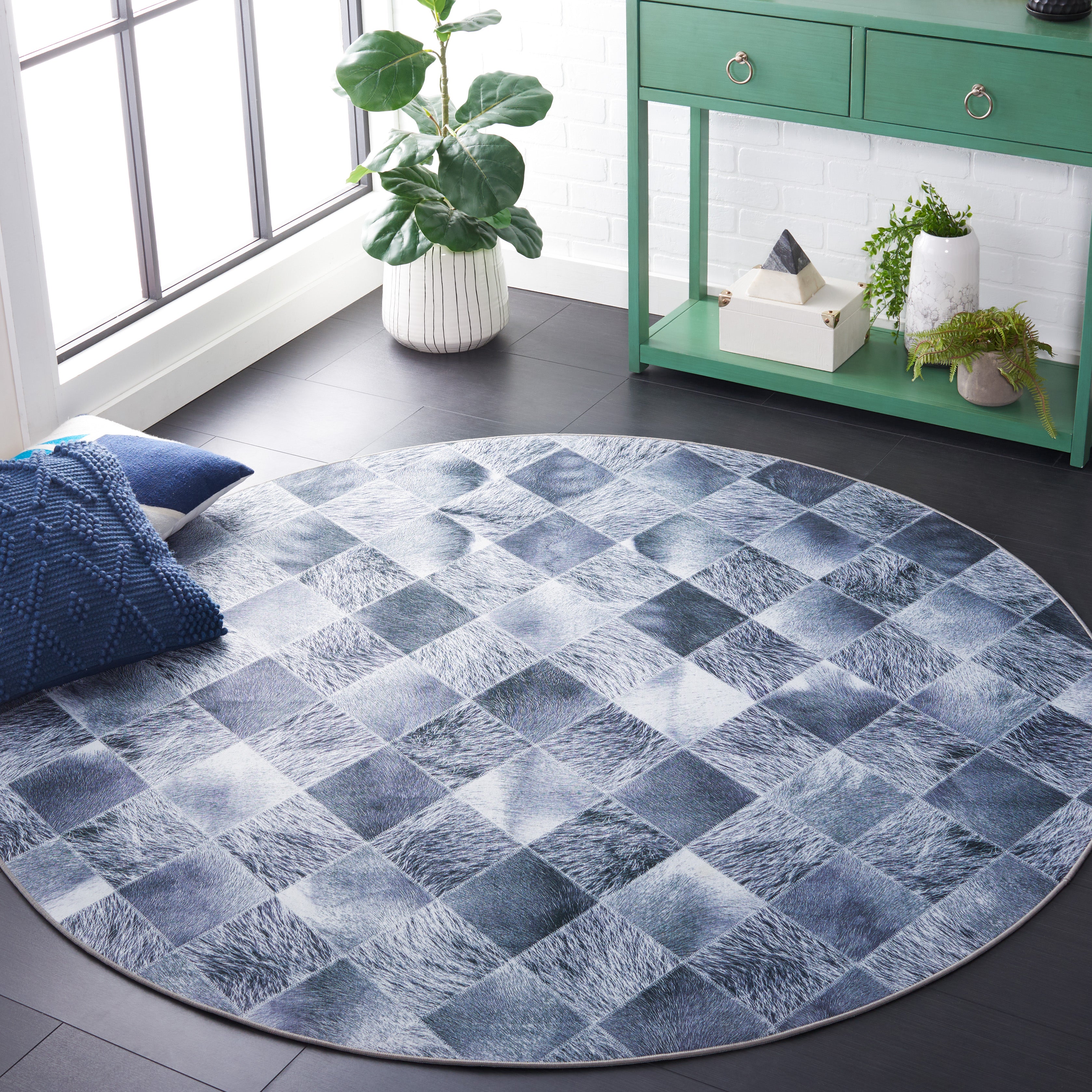 Safavieh Faux Hide 550 Rug, FAH550 - Grey / Dark Grey