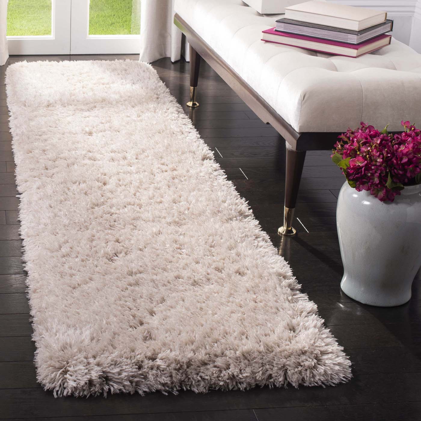 Safavieh Flokati Shag 950 Rug, FLK950 - Beige