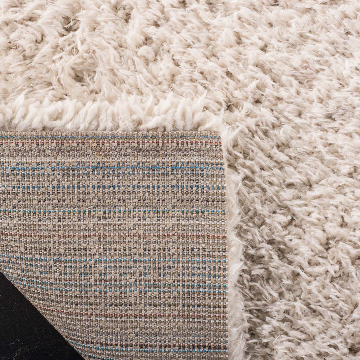 Safavieh Flokati Shag 950 Rug, FLK950 - Beige