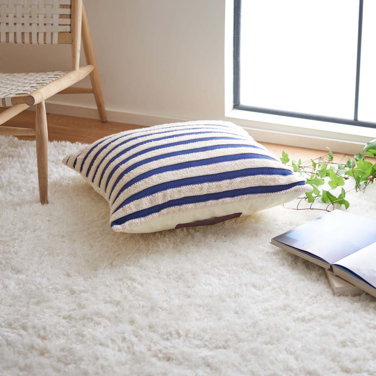 Safavieh Maralyn Floor Pillow , FLP3004 - Navy