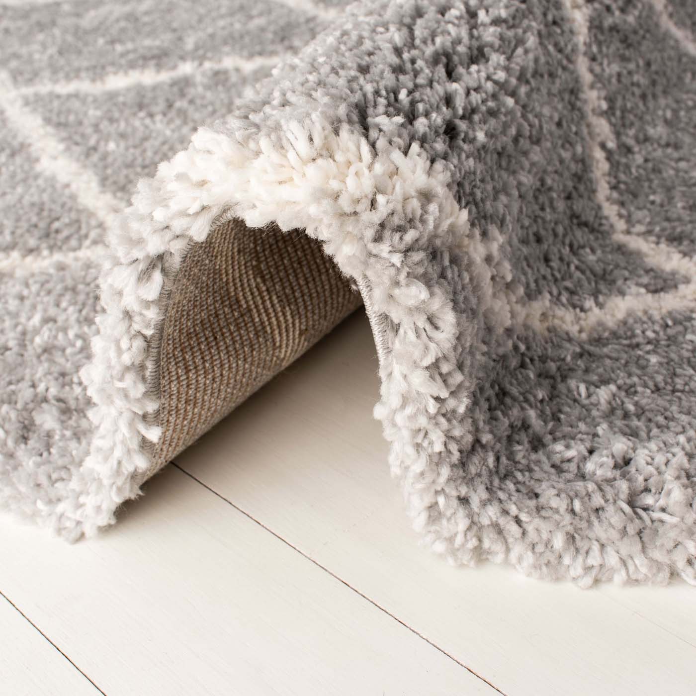 Safavieh Fontana Shag 815 Rug, FNT815 - Grey / Cream