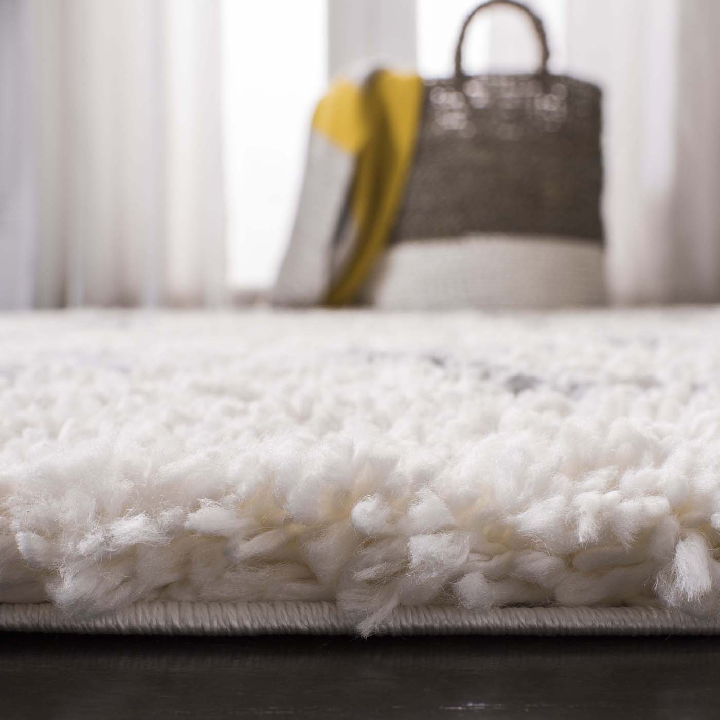 Safavieh Fontana Shag 818 Rug, FNT818 - Cream / Grey