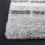 Safavieh Fontana Shag 825 Rug, FNT825 - Ivory / Grey