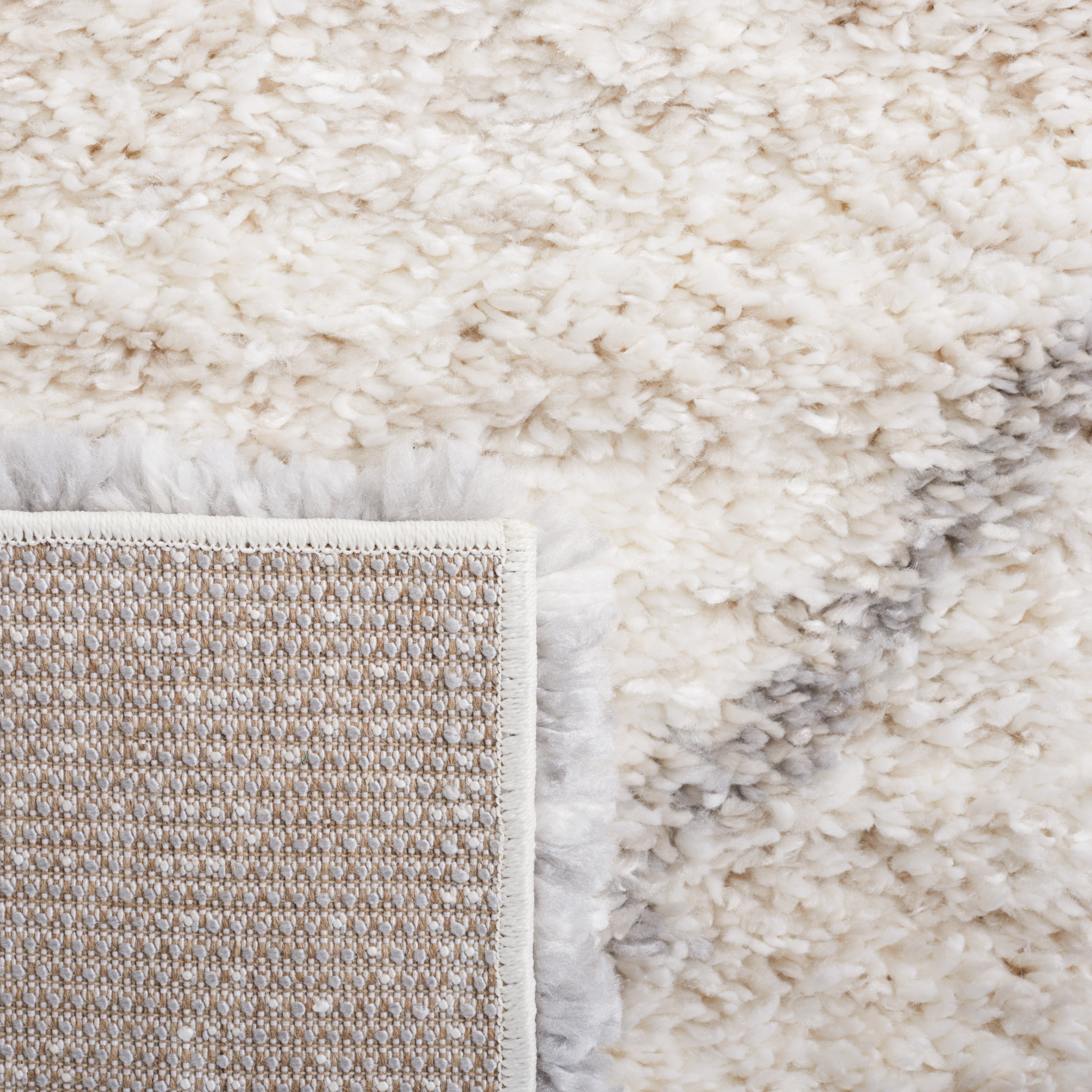Safavieh Fontana Shag 825 Rug, FNT825 - Ivory / Grey