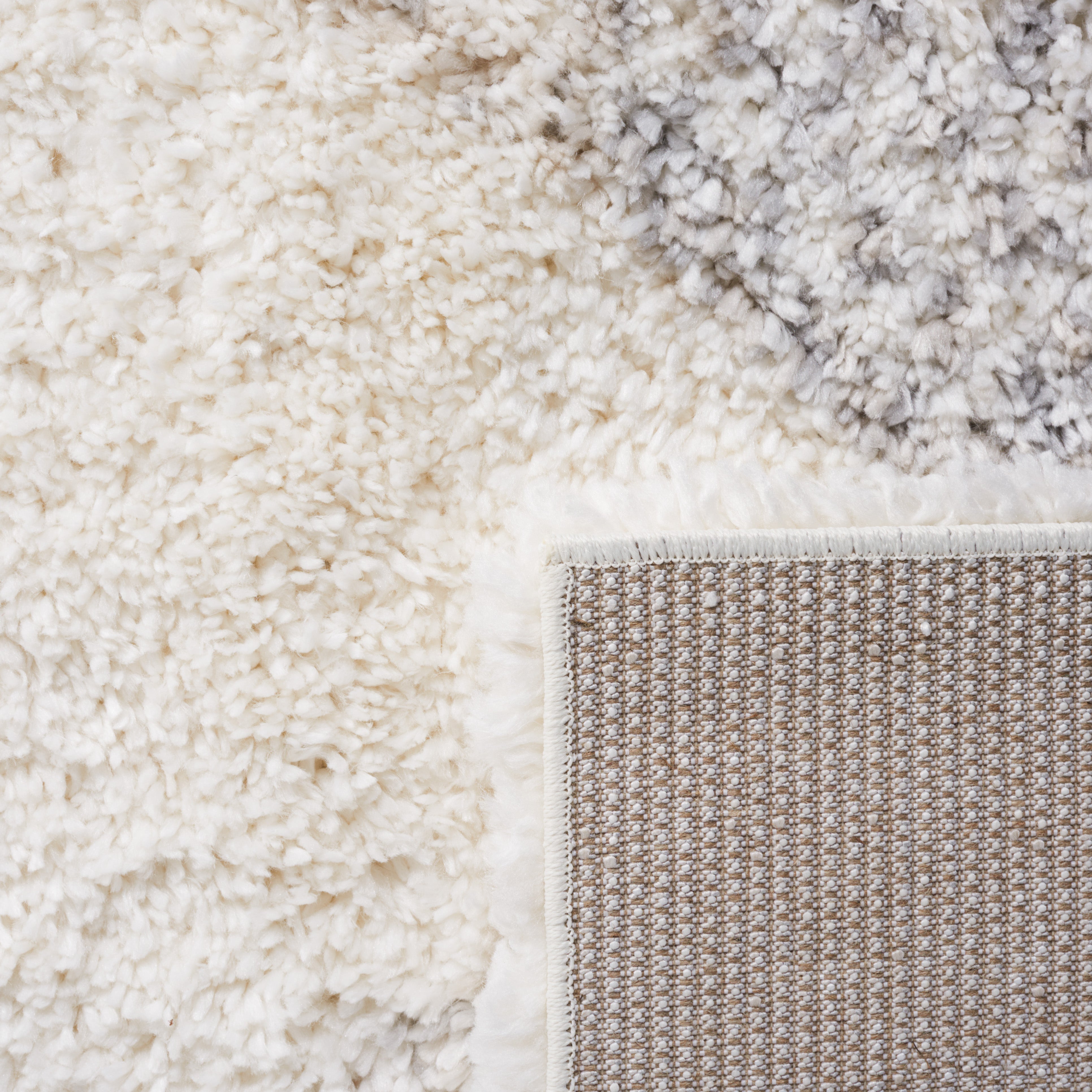 Safavieh Fontana Shag 827 Rug, FNT827 - Ivory / Grey