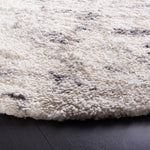 Safavieh Fontana Shag 831 Rug, FNT831 - Ivory / Grey