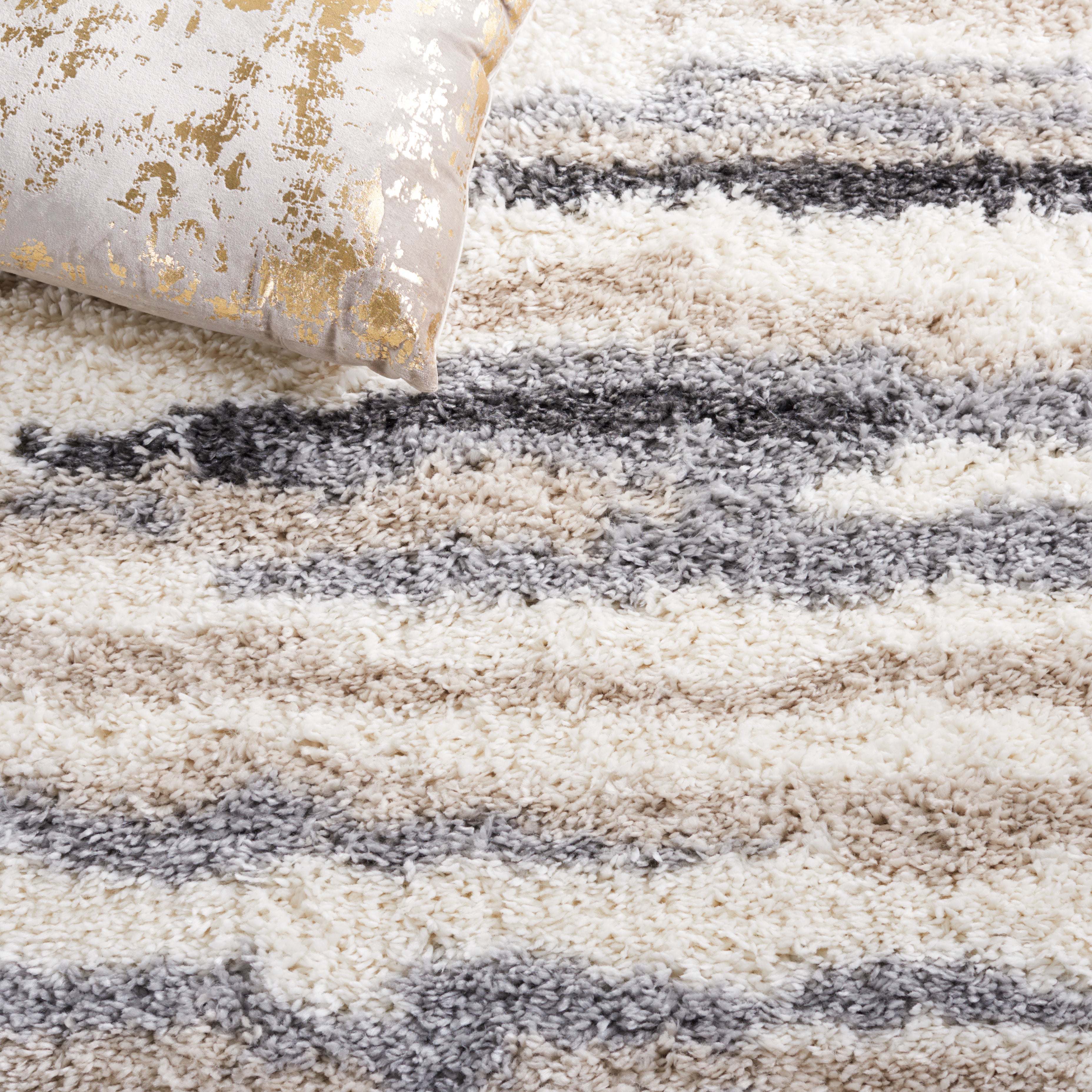 Safavieh Fontana Shag 833 Rug, FNT833 - Ivory / Grey