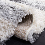 Safavieh Fontana Shag 835 Rug, FNT835 - Ivory / Grey