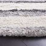 Safavieh Fontana Shag 835 Rug, FNT835 - Ivory / Grey
