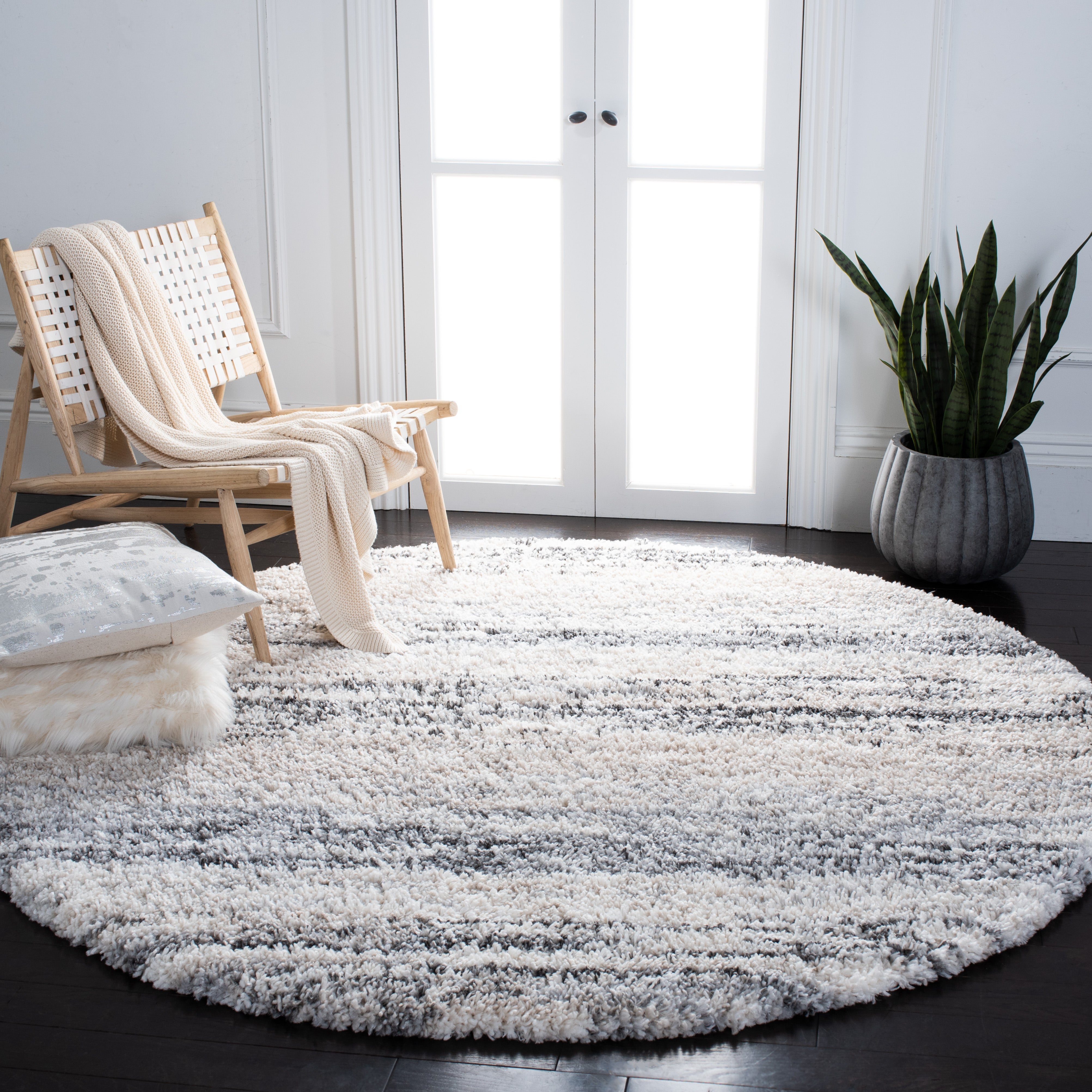 Safavieh Fontana Shag 842 Rug, FNT842 - Ivory / Grey