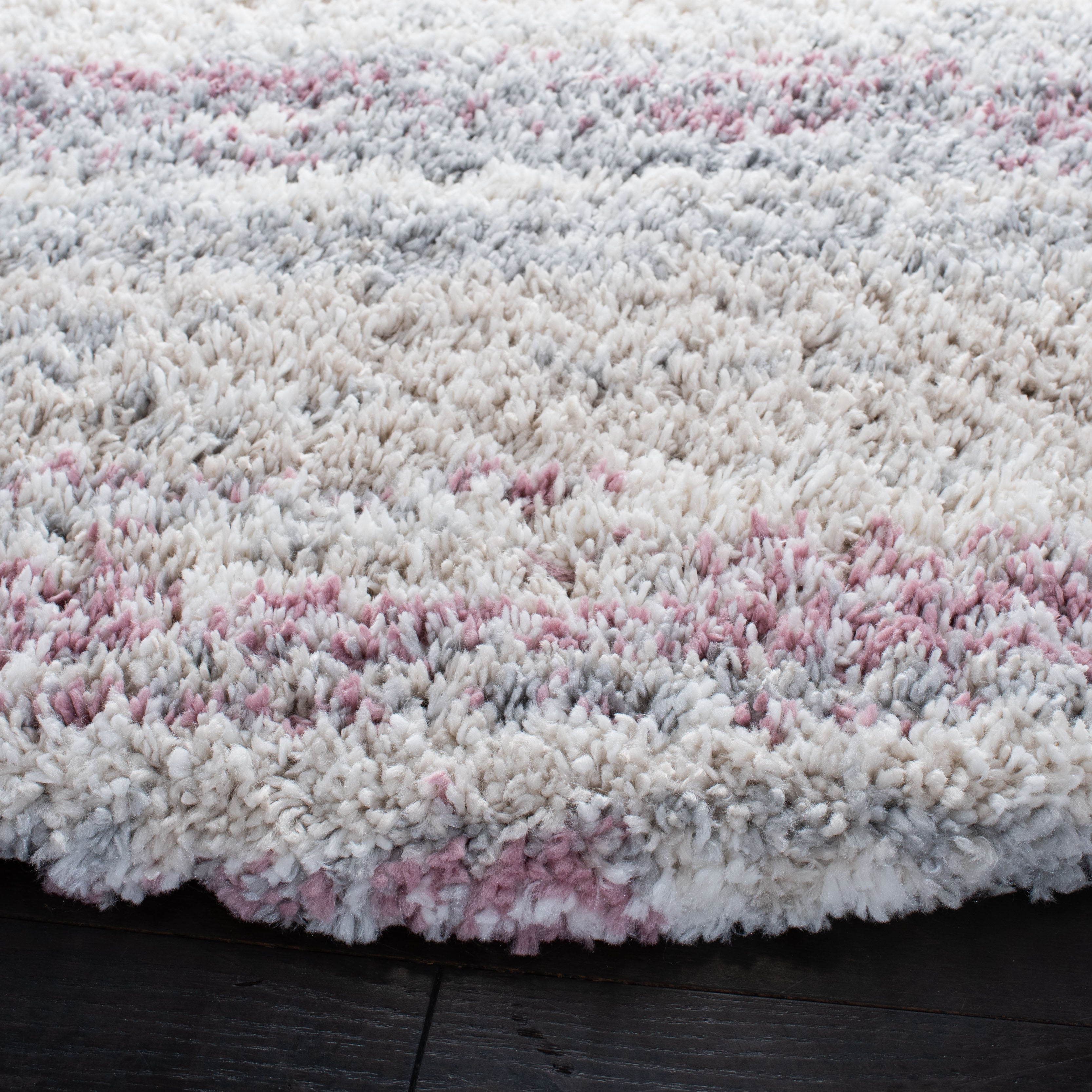 Safavieh Fontana Shag 842 Rug, FNT842 - Ivory / Pink