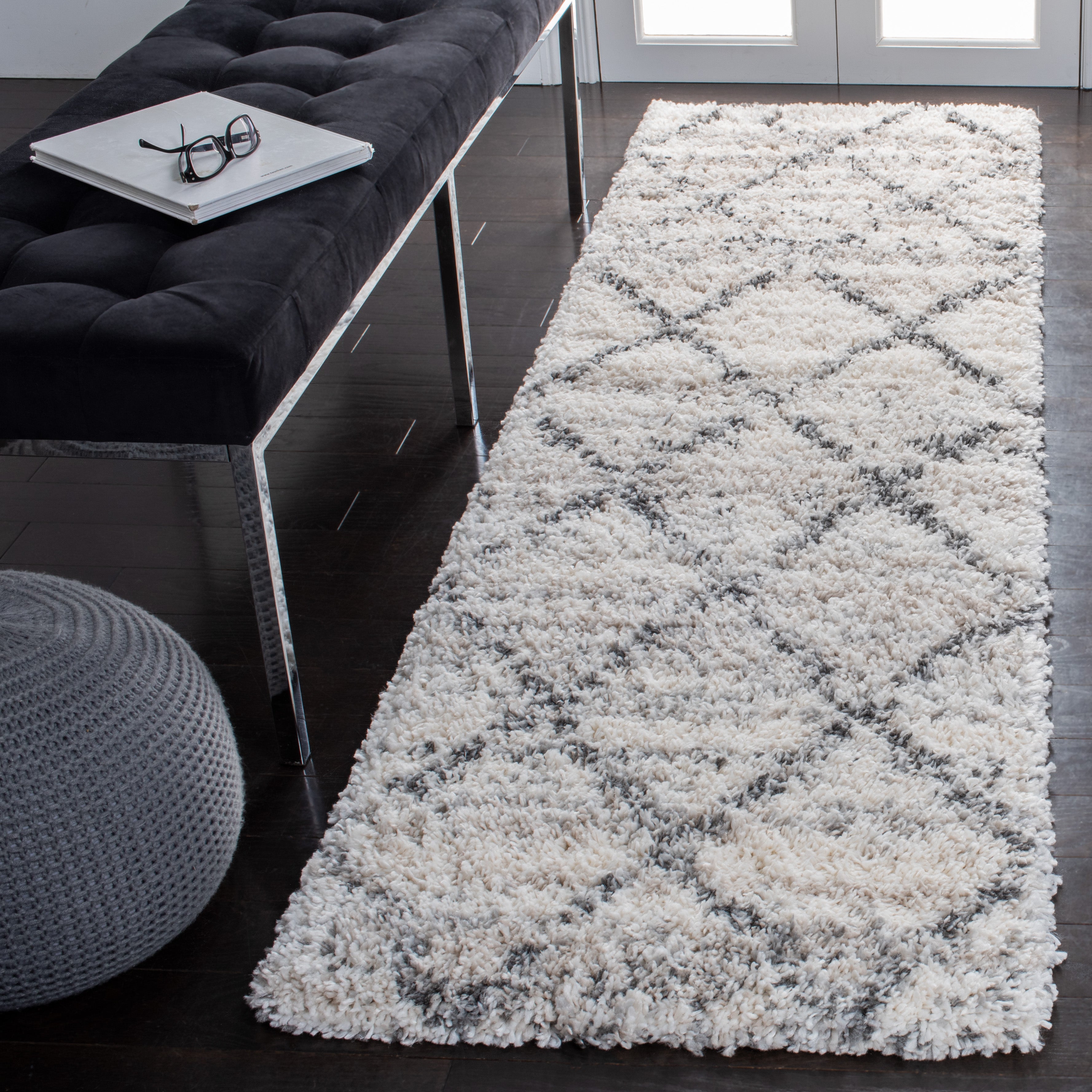 Safavieh Fontana Shag 886 Rug, FNT886 - Grey / Ivory