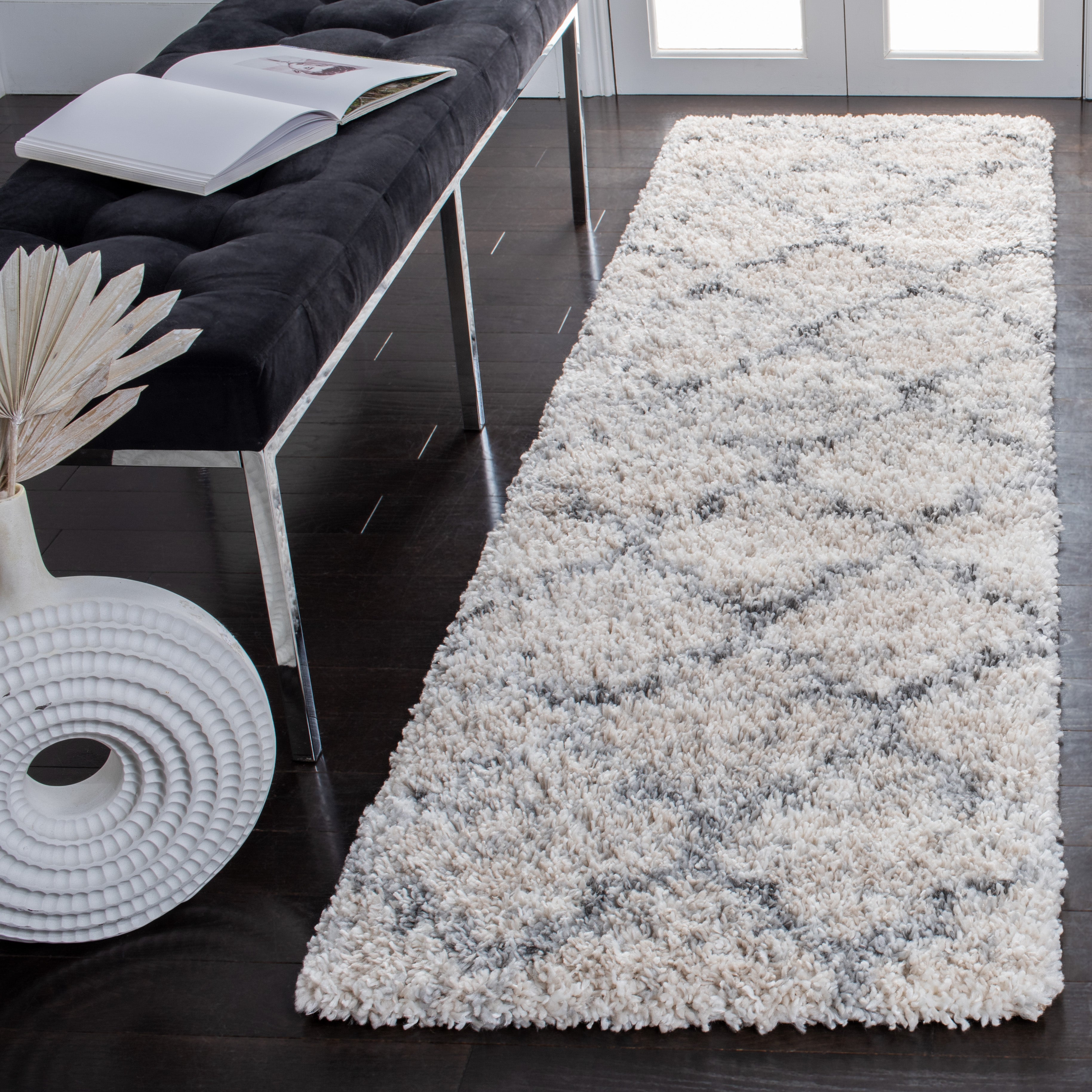 Safavieh Fontana Shag 888 Rug, FNT888 - Grey / Ivory