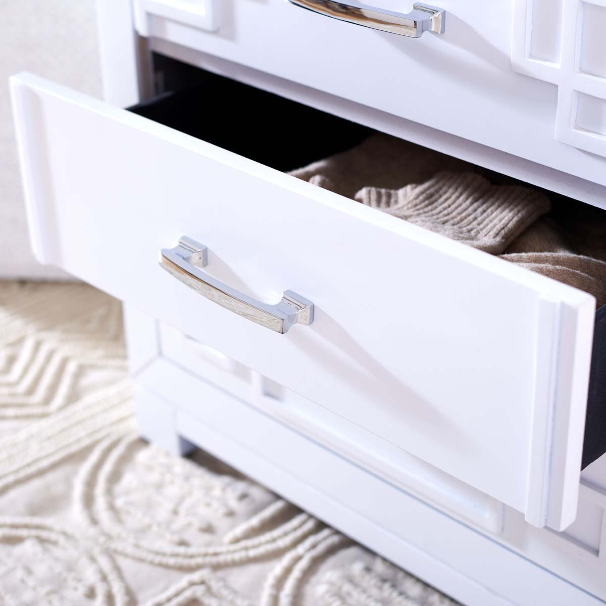 Safavieh Raina Three Drawer Greek Key Night Stand  , FOX6278 - White / Silver