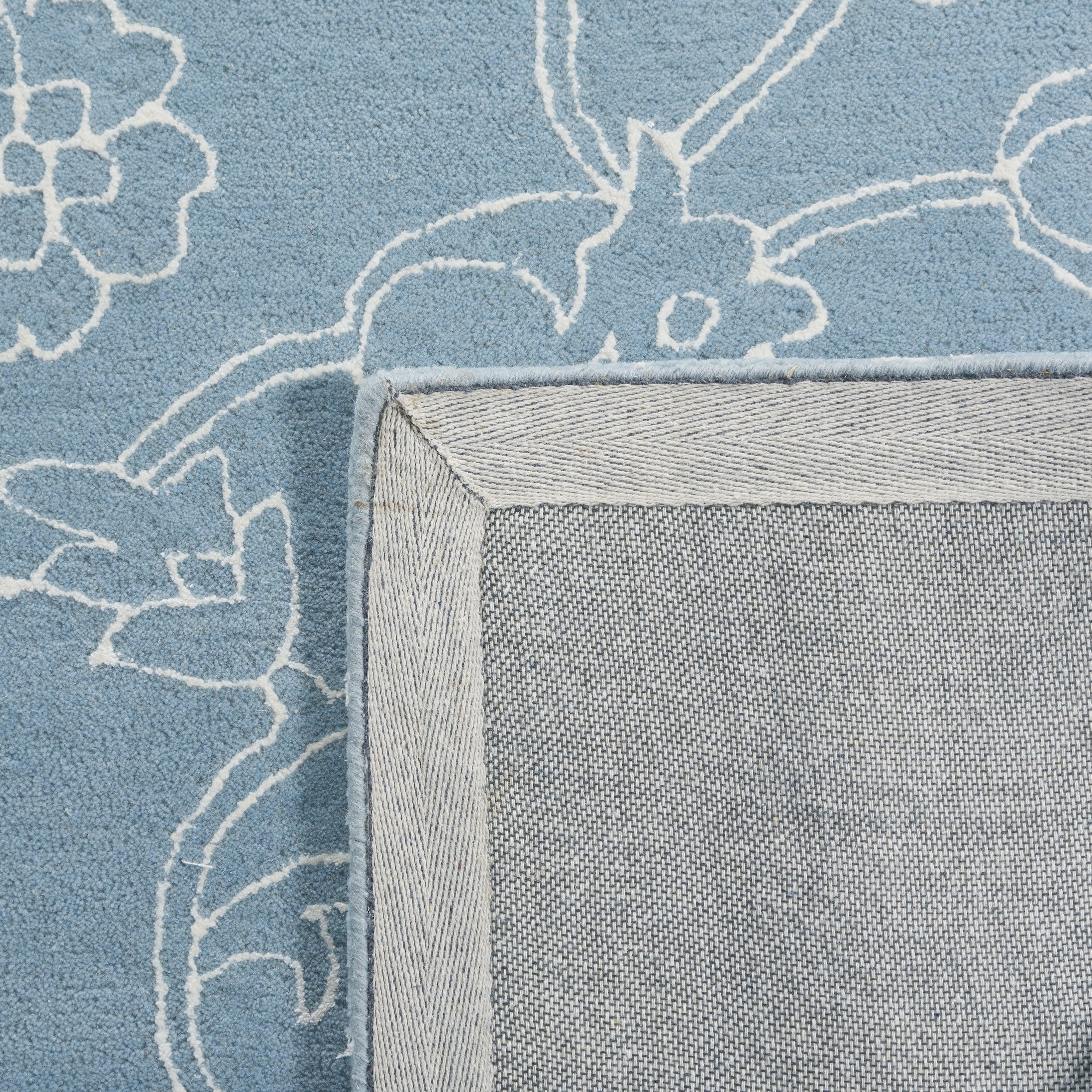 Safavieh Fifth Avenue 135 Rug, FTV135 - Blue / Ivory