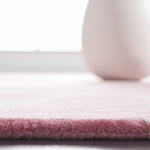Safavieh Fifth Avenue 135 Rug, FTV135 - Pink / Ivory