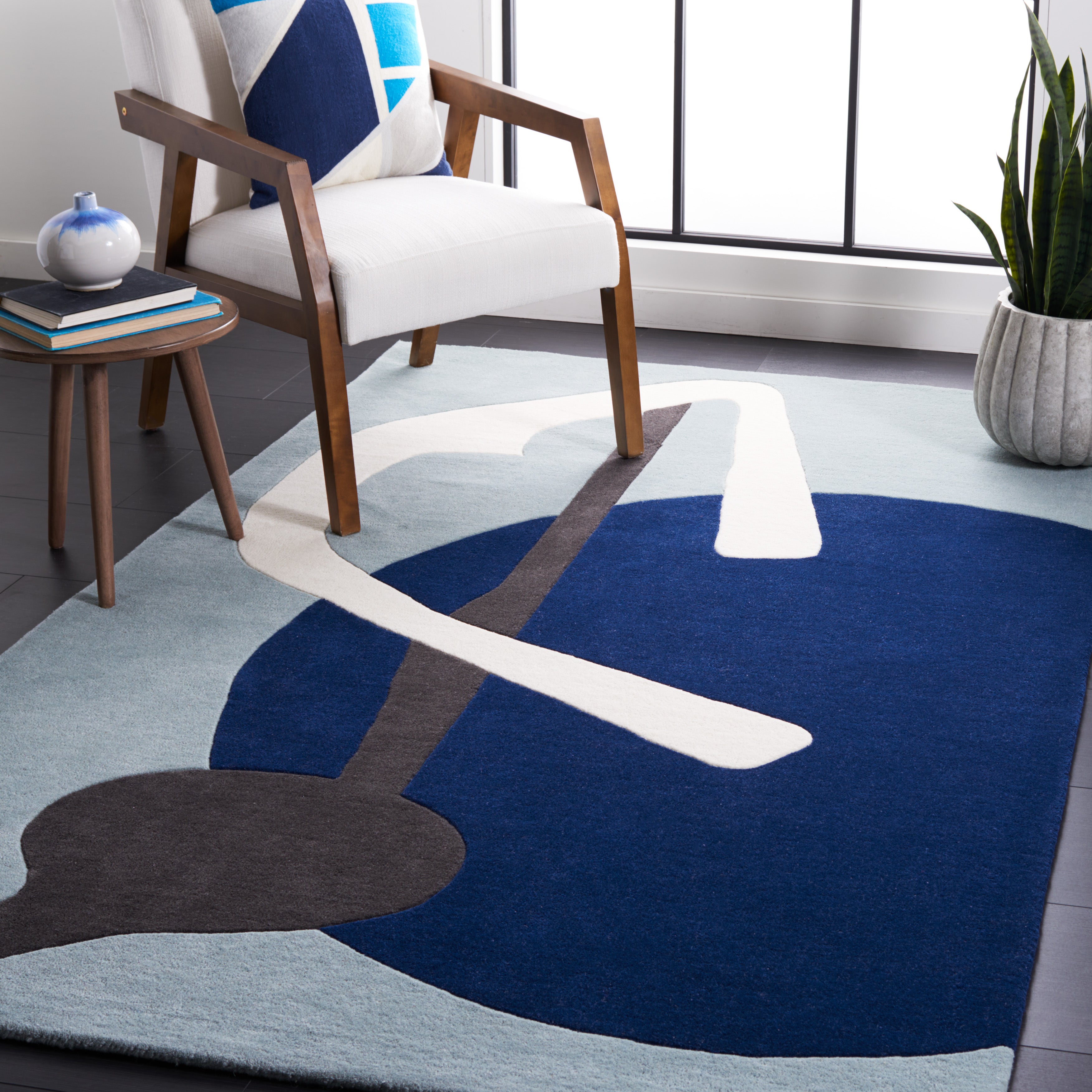 Safavieh Fifth Avenue 140 Rug, FTV140 - Blue / Ivory