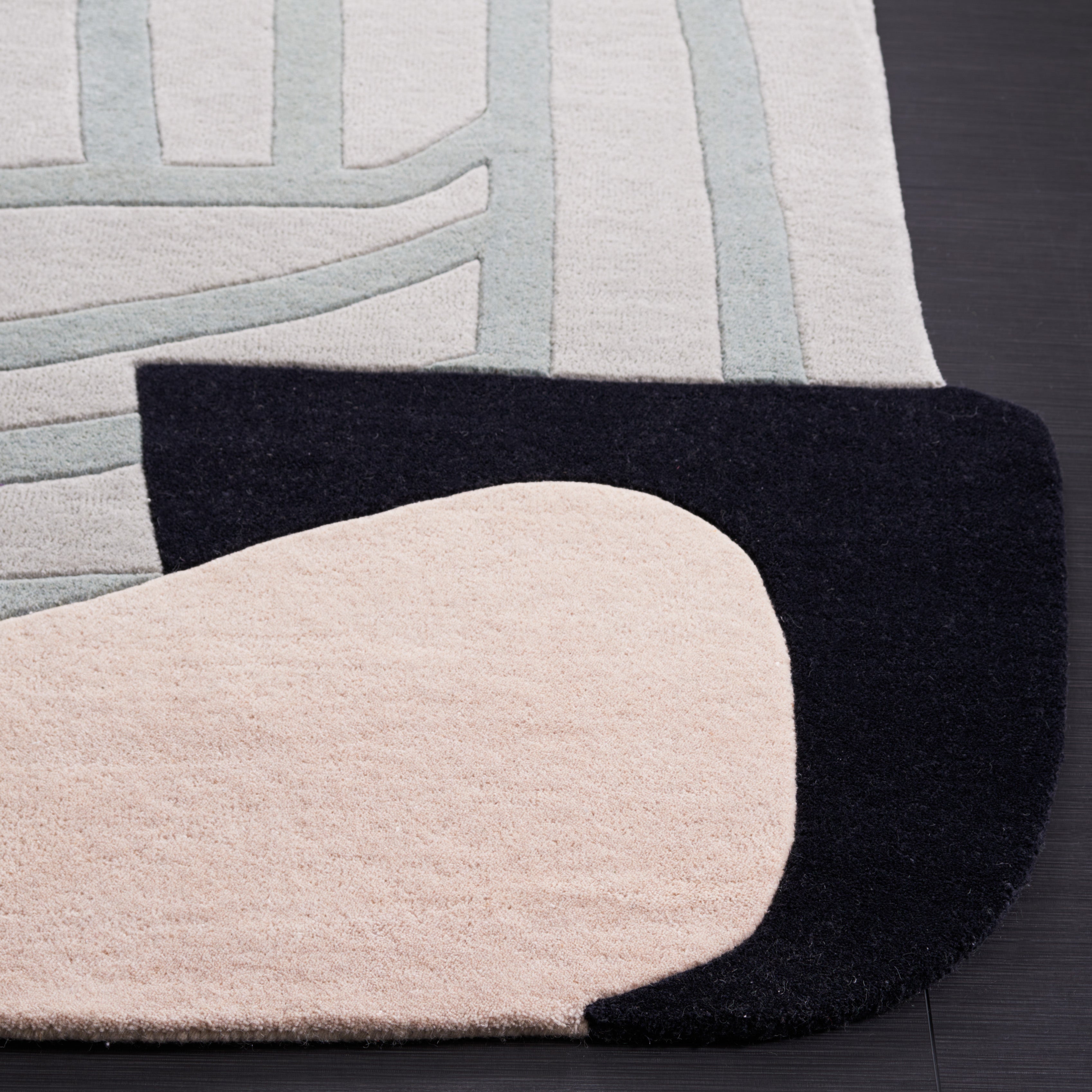 Safavieh Fifth Avenue 145 Rug, FTV145 - Ivory / Brown