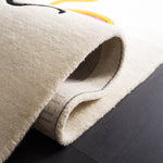 Safavieh Fifth Avenue 149 Rug, FTV149 - Ivory / Red