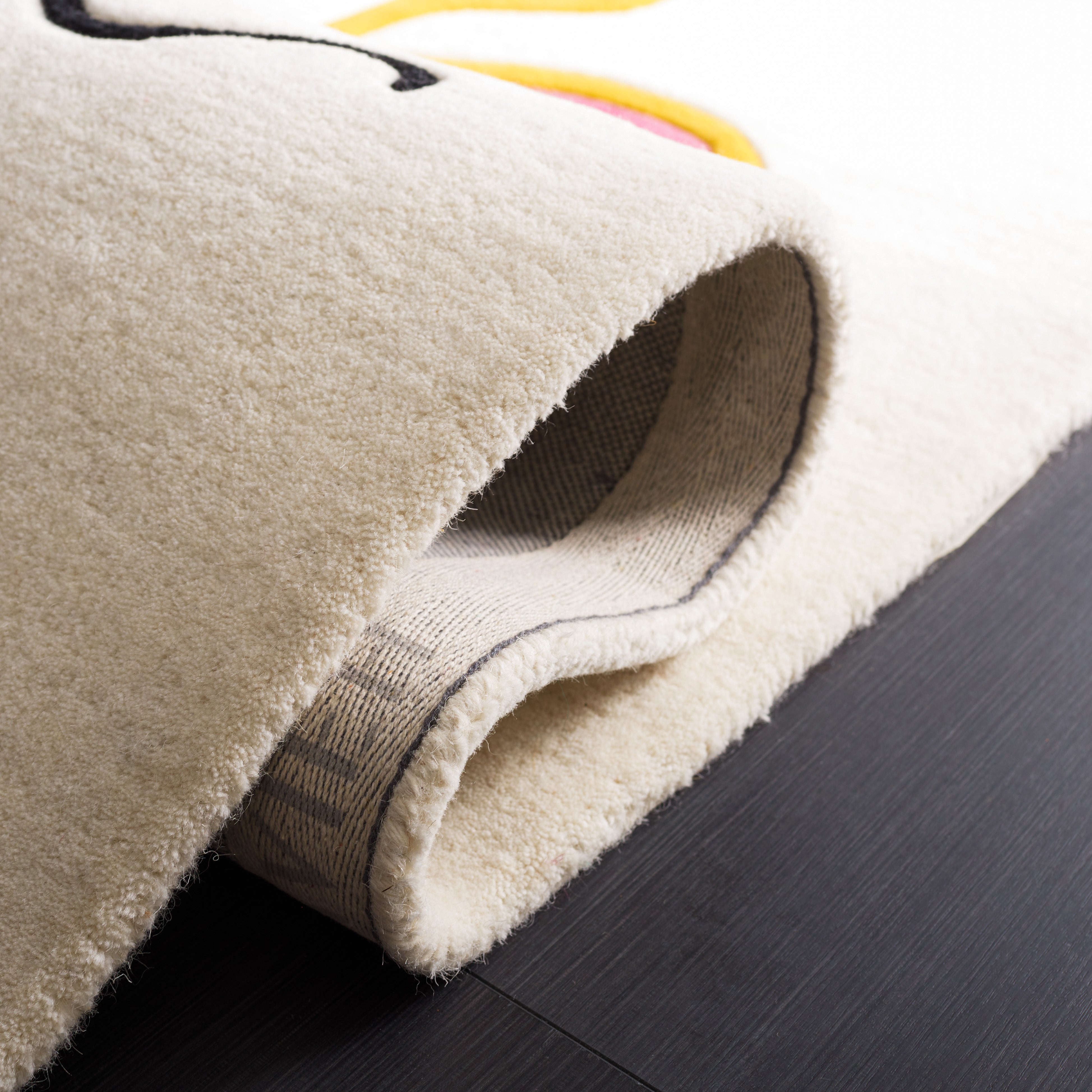 Safavieh Fifth Avenue 149 Rug, FTV149 - Ivory / Red