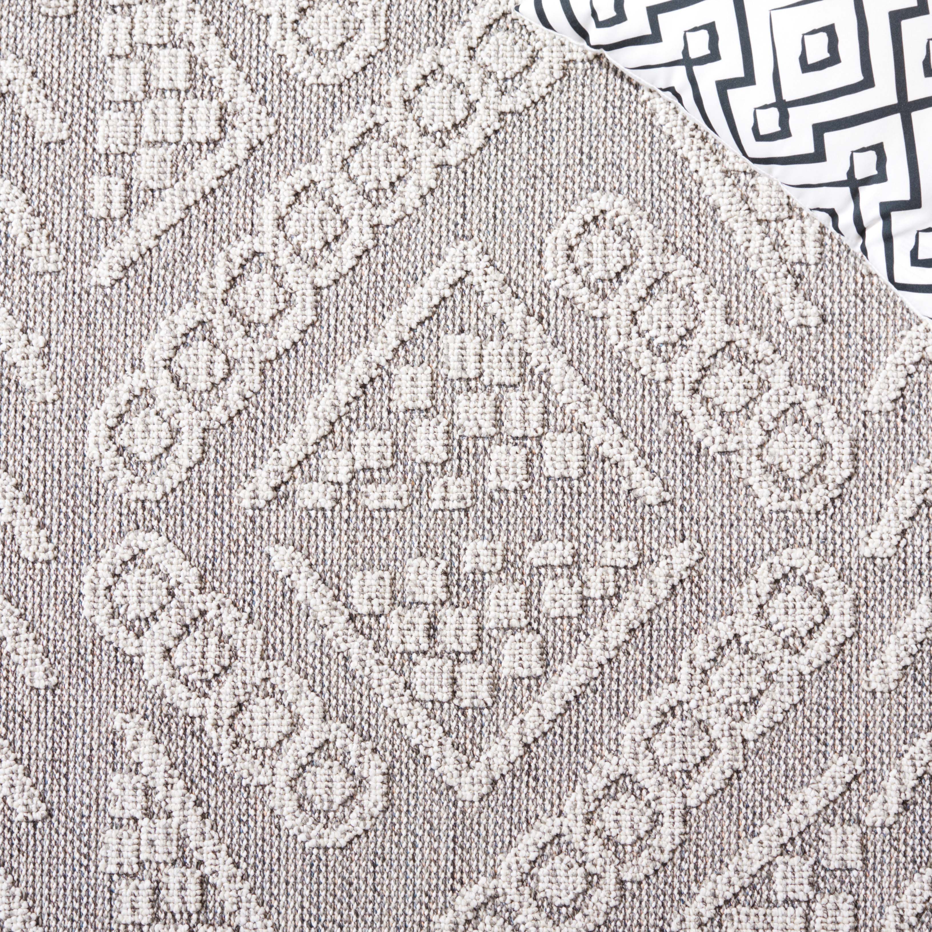 Safavieh Global 202 Rug, GLB202 - Grey / Ivory