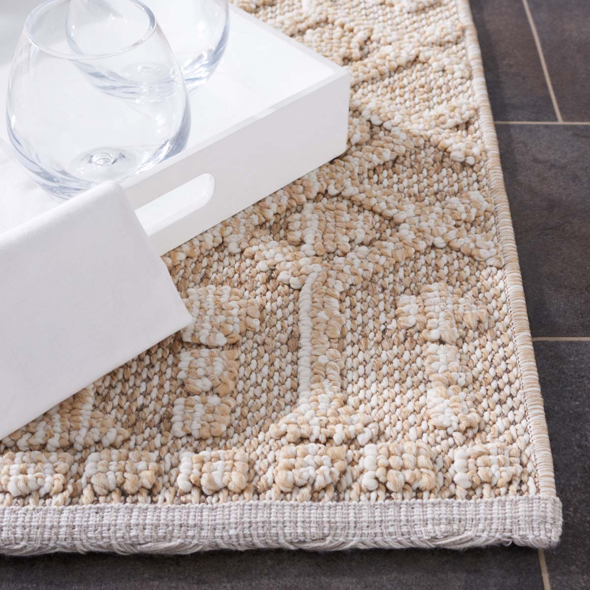 Safavieh Global 402 Rug, GLB402 - Beige / Ivory