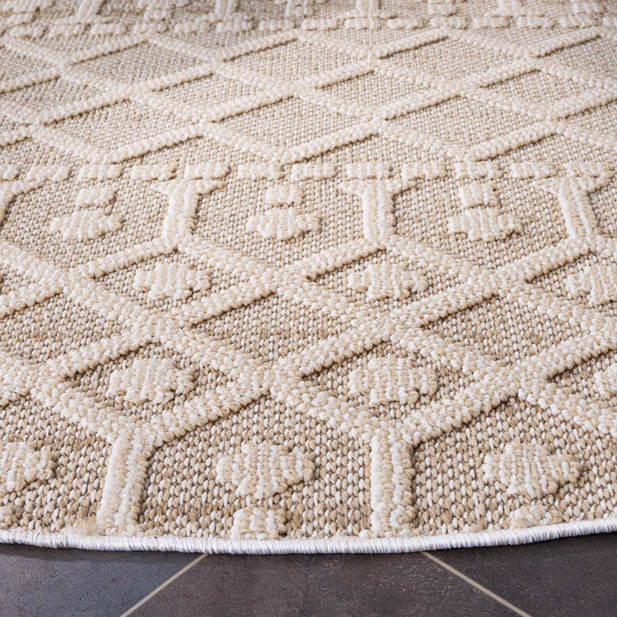 Safavieh Global 402 Rug, GLB402 - Beige / Ivory