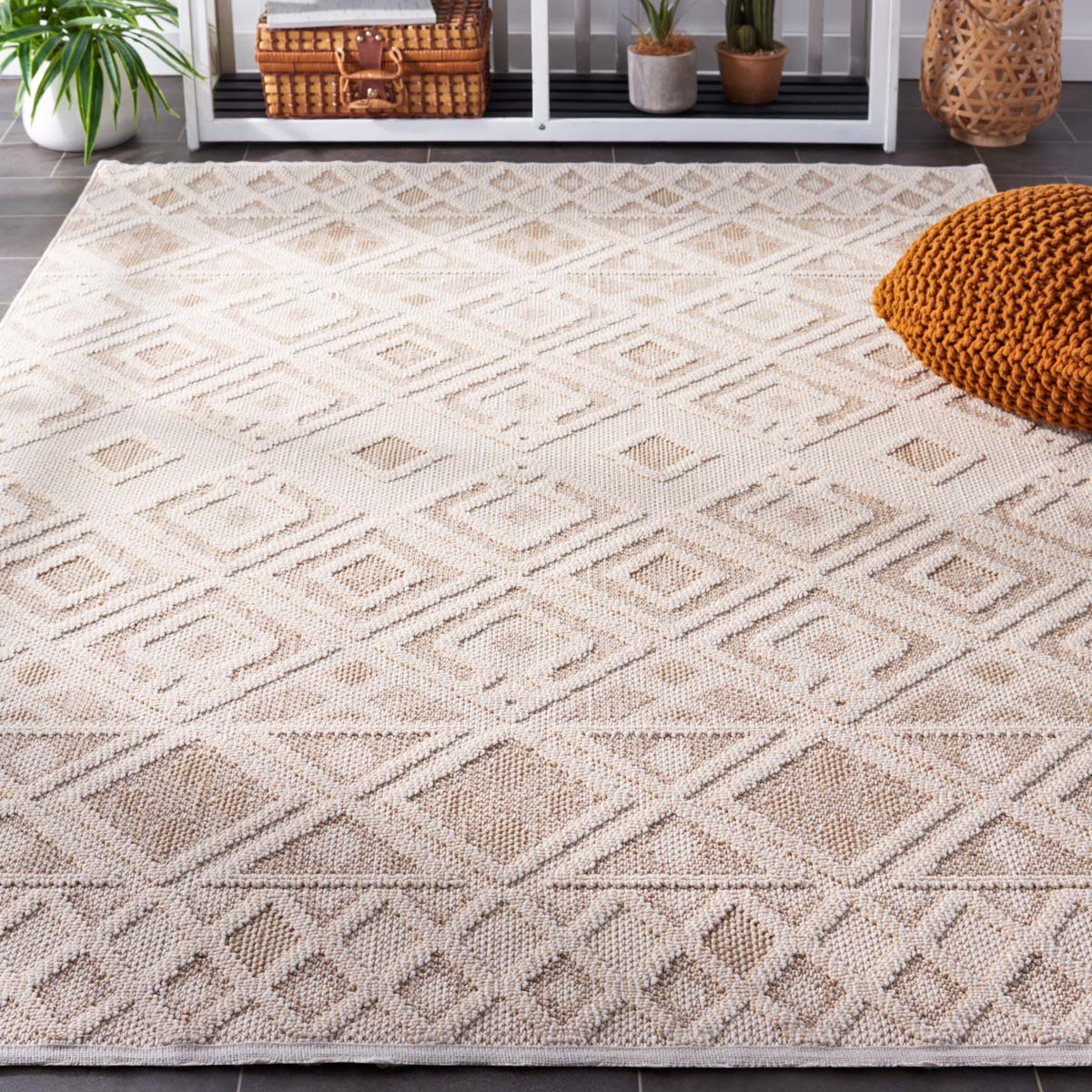 Safavieh Global 404 Rug, GLB404 - Beige / Ivory