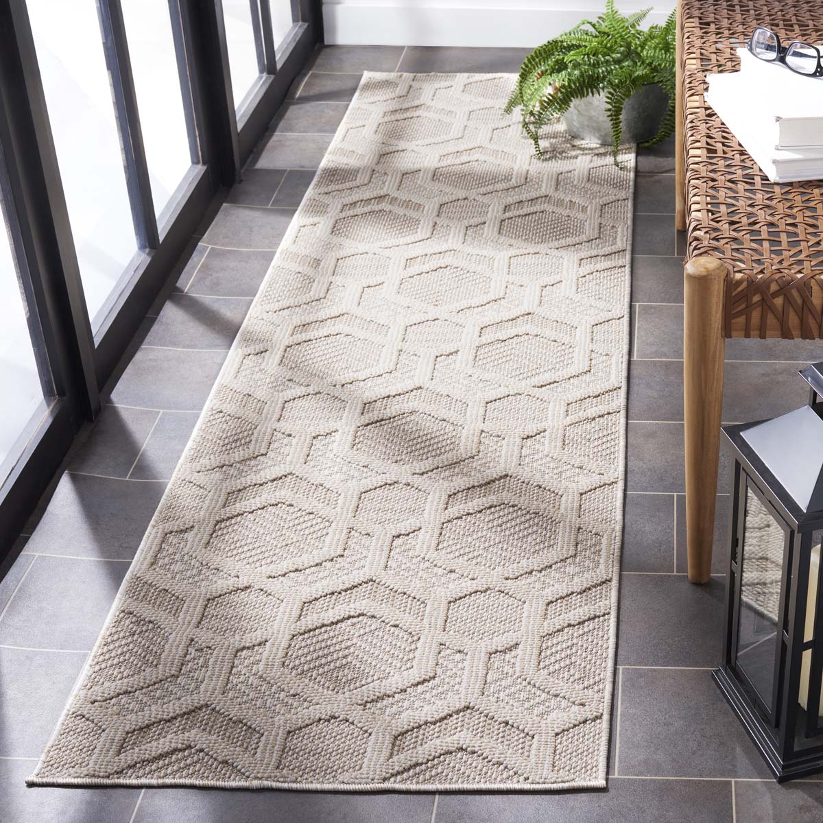 Safavieh Global 406 Rug, GLB406 - Beige / Ivory