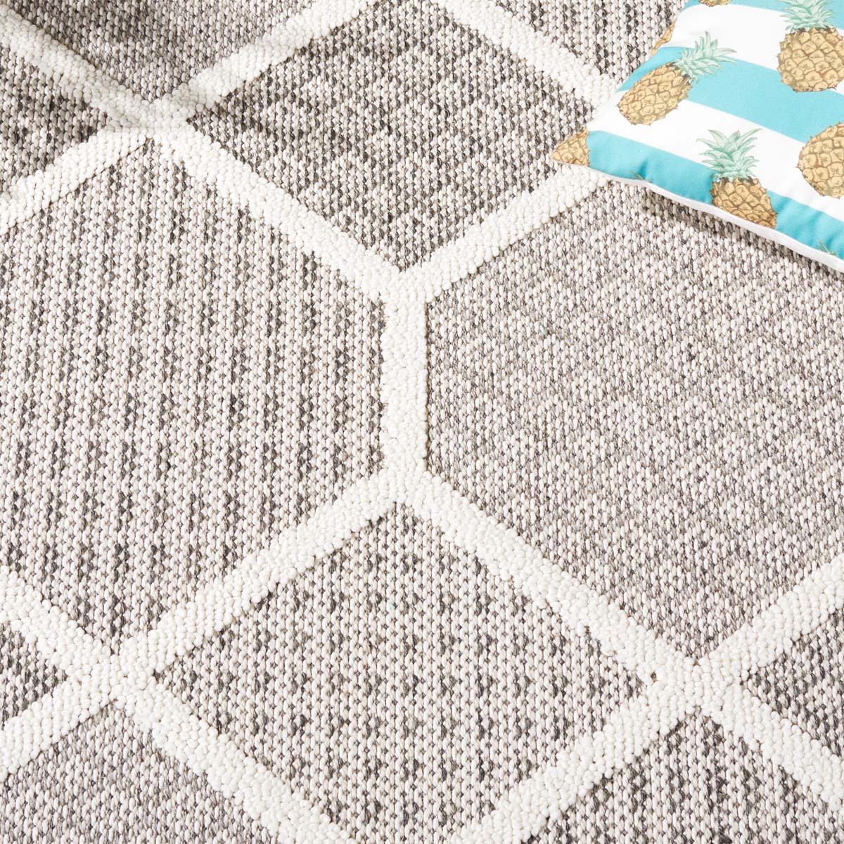 Safavieh Global 414 Rug, GLB414 - Grey / Ivory
