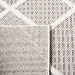 Safavieh Global 414 Rug, GLB414 - Grey / Ivory