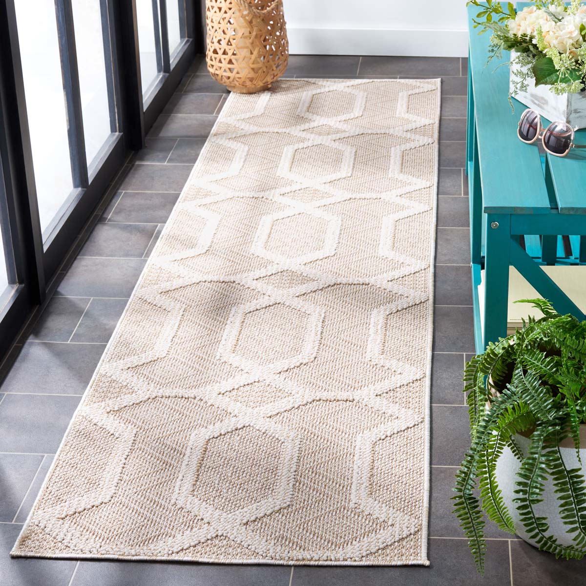 Safavieh Global 416 Rug, GLB416 - Beige / Ivory