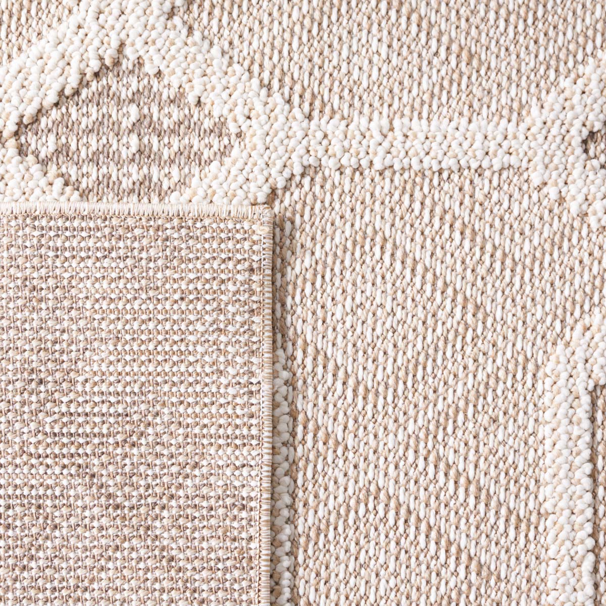 Safavieh Global 416 Rug, GLB416 - Beige / Ivory