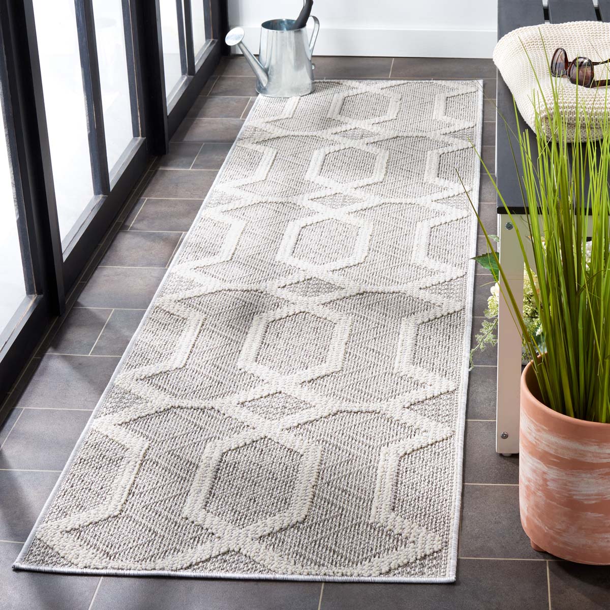 Safavieh Global 416 Rug, GLB416 - Grey / Ivory