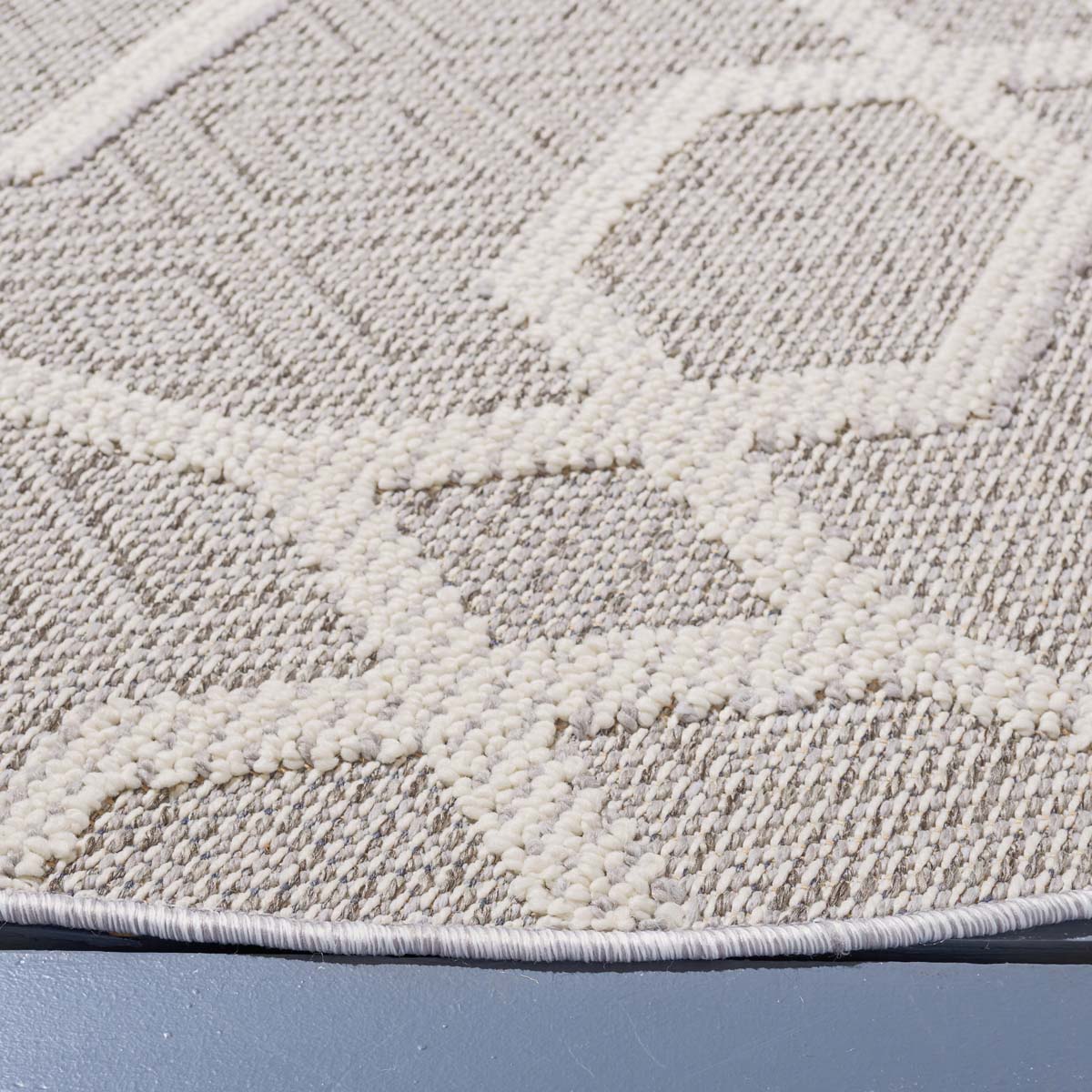 Safavieh Global 416 Rug, GLB416 - Grey / Ivory