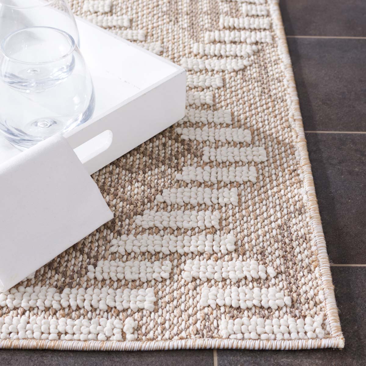 Safavieh Global 420 Rug, GLB420 - Beige / Ivory