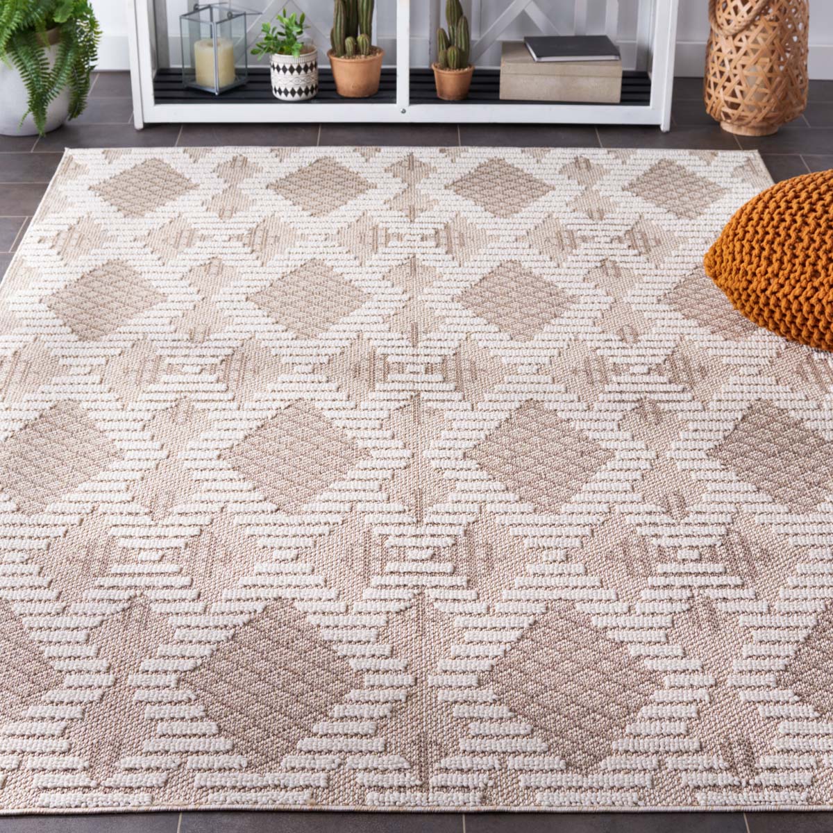 Safavieh Global 420 Rug, GLB420 - Beige / Ivory