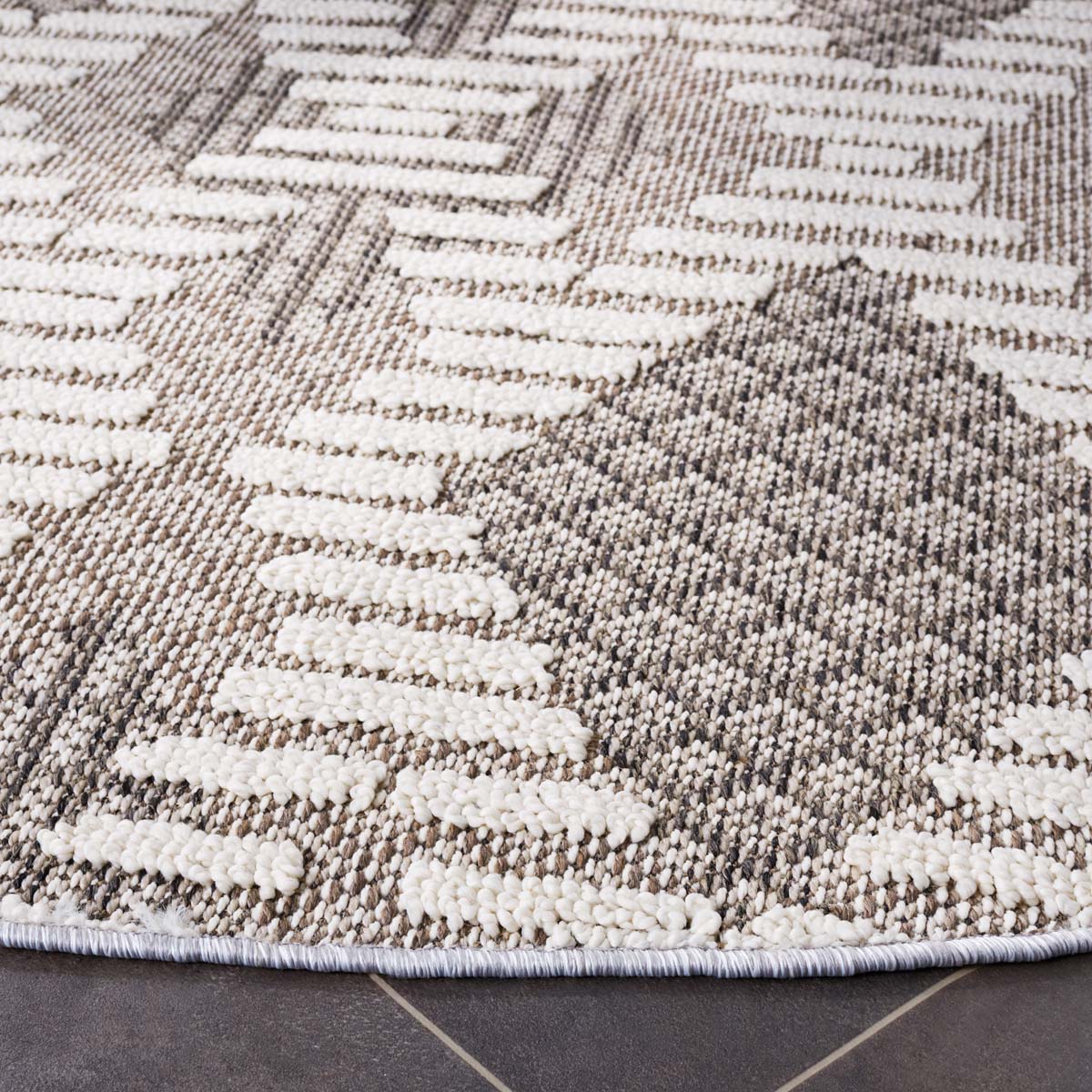 Safavieh Global 420 Rug, GLB420 - Grey / Ivory