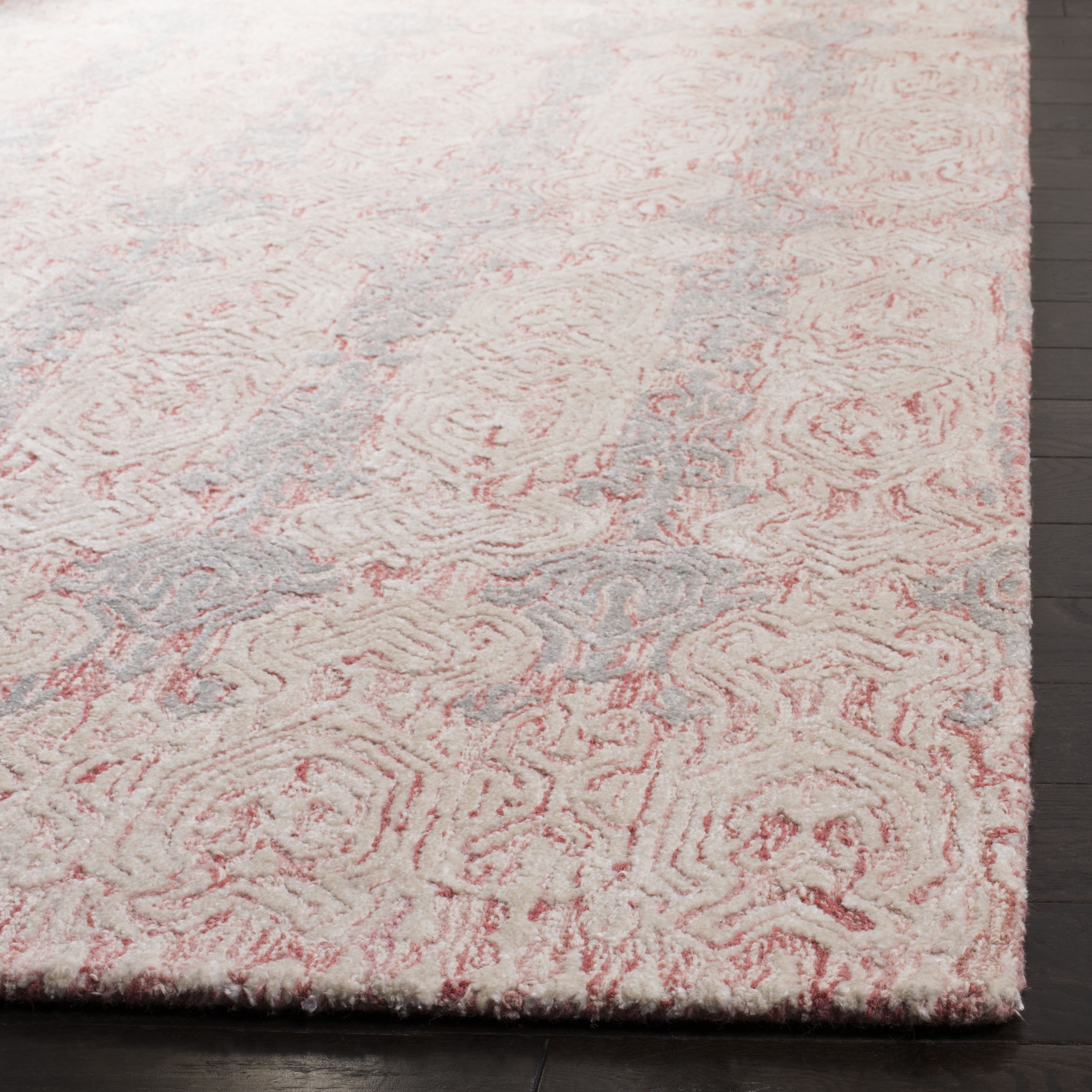 Safavieh Glamour 536 Rug, GLM536 - Light Pink / Ivory