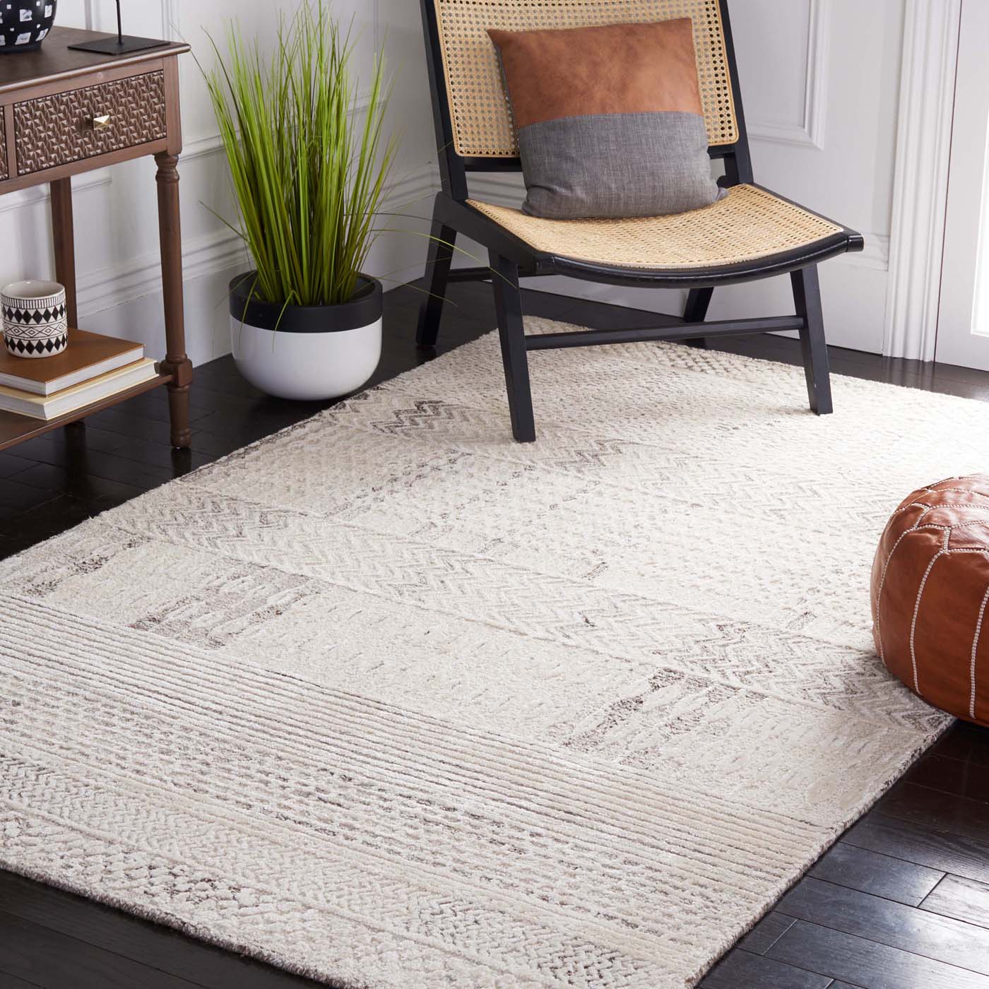 Safavieh Glamour 538 Rug, GLM538 - Natural / Ivory