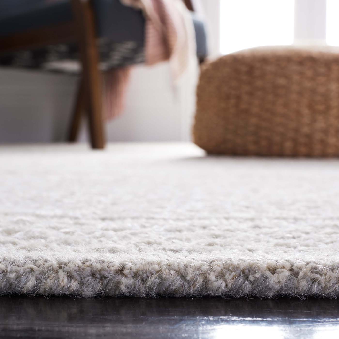 Safavieh Glamour 538 Rug, GLM538 - Grey / Ivory