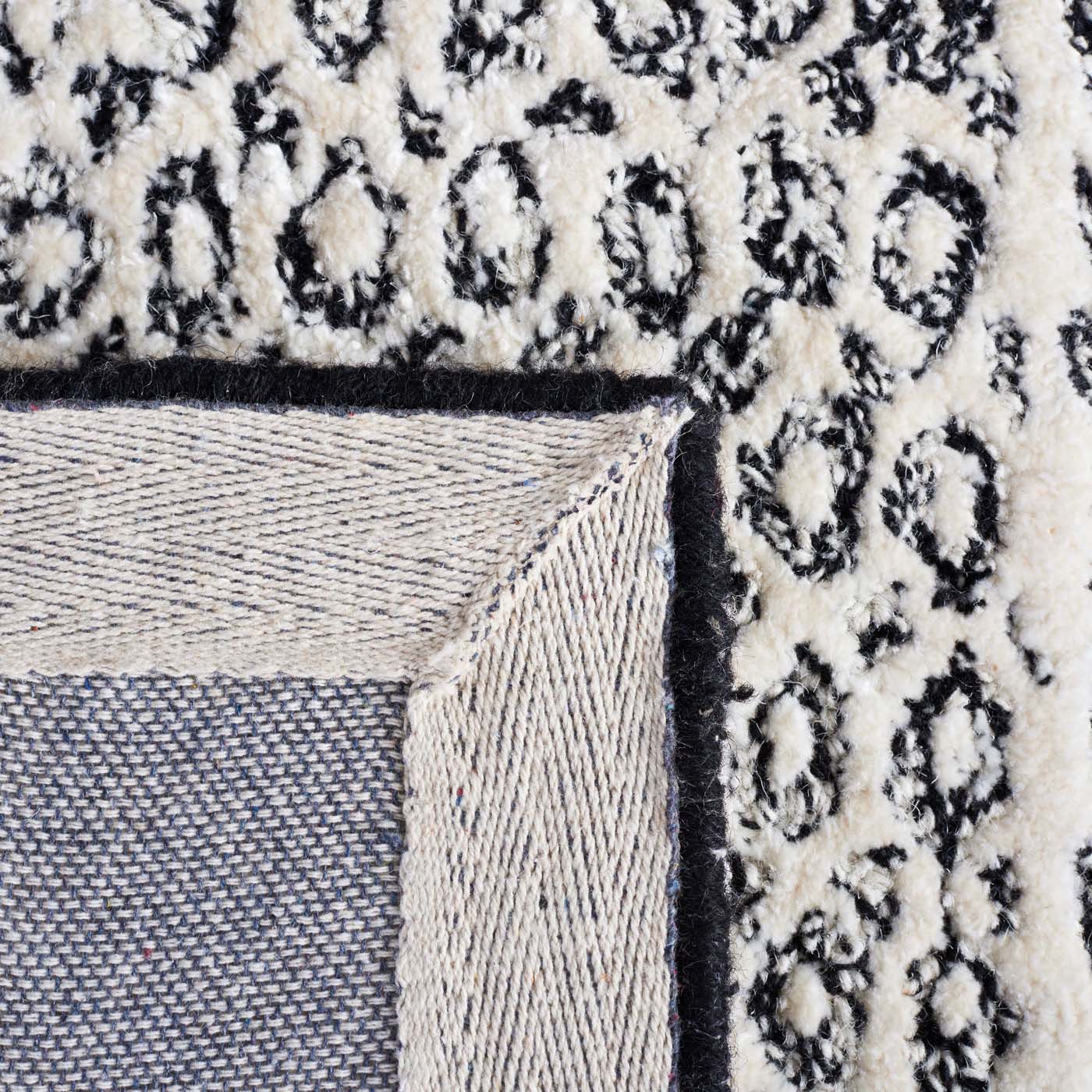 Safavieh Glamour 538 Rug, GLM538 - Charcoal / Ivory