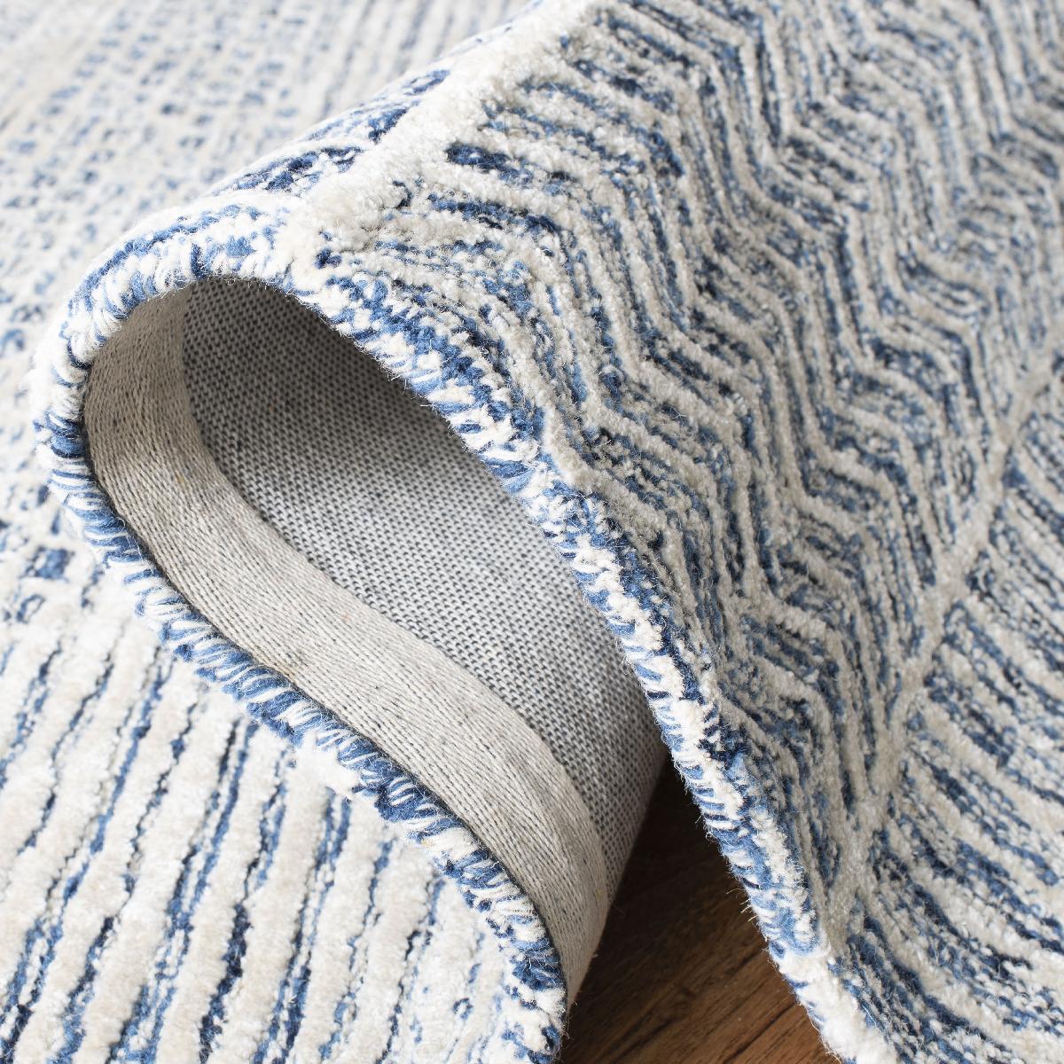 Safavieh Glamour 538 Rug, GLM538 - Navy / Ivory