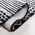 Safavieh Glamour 538 Rug, GLM538 - Black / Ivory