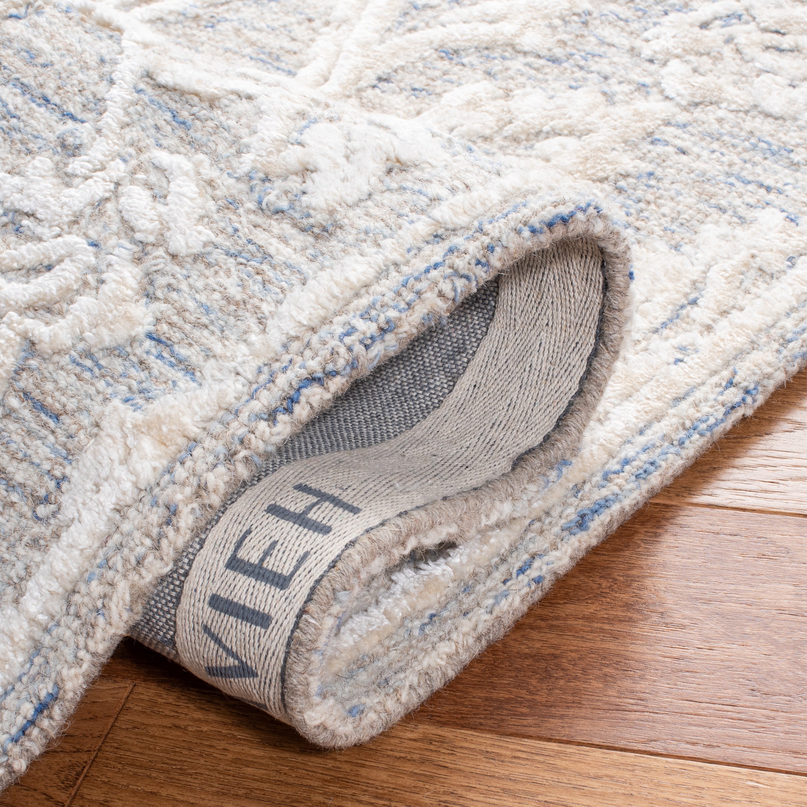 Safavieh Glamour 551 Rug, GLM551 - Blue / Ivory