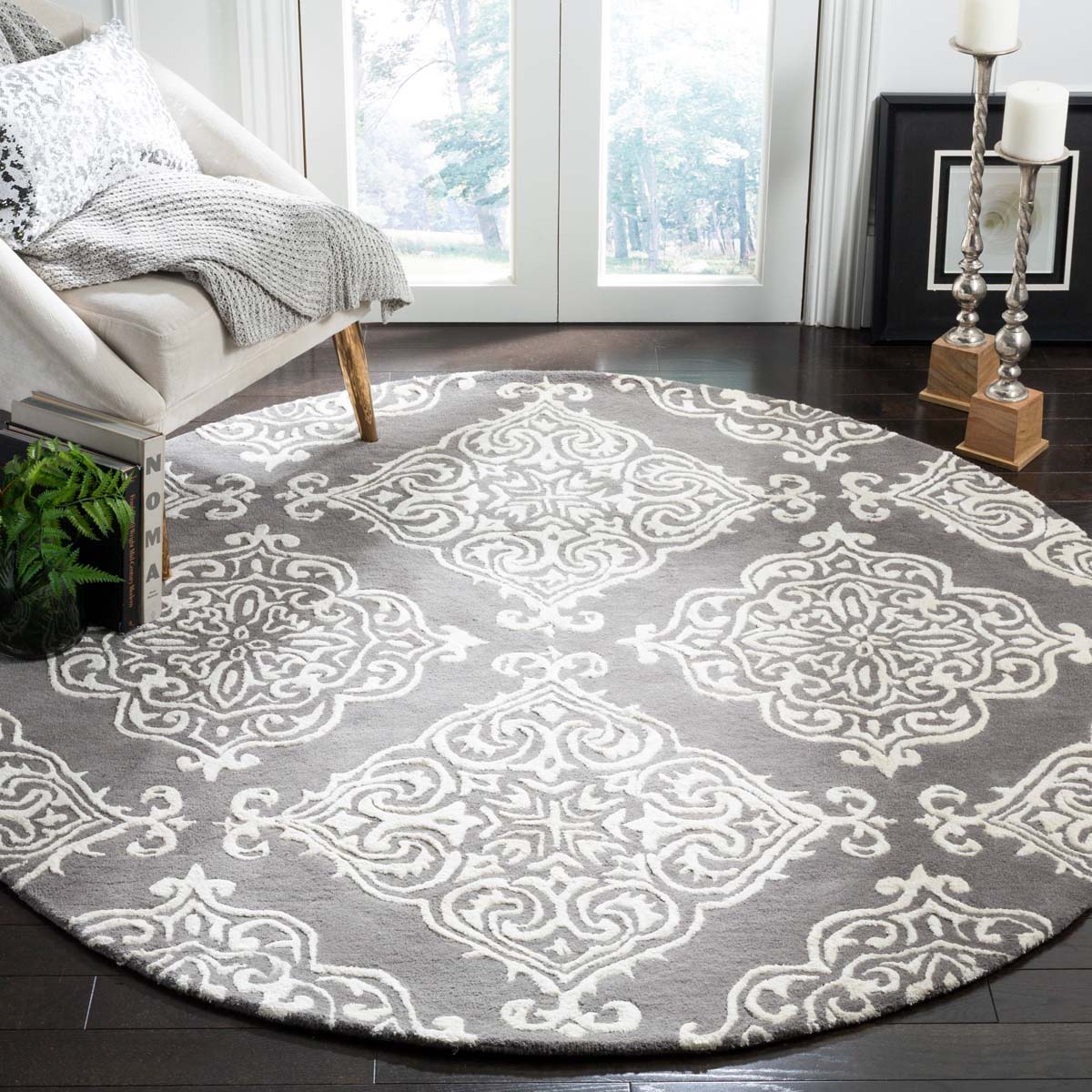 Safavieh Glamour 568 Rug, GLM568 - Dark Grey / Ivory
