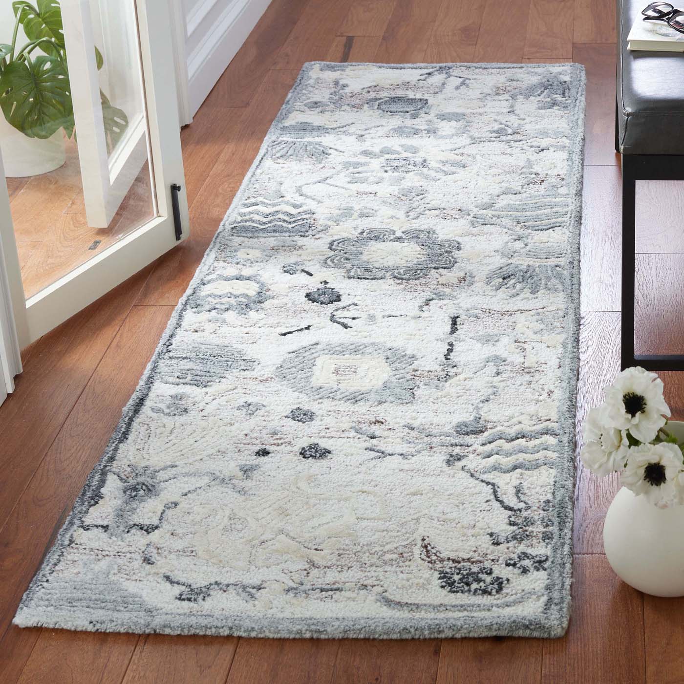 Safavieh Glamour 569 Rug, GLM569 - Light Brown / Grey