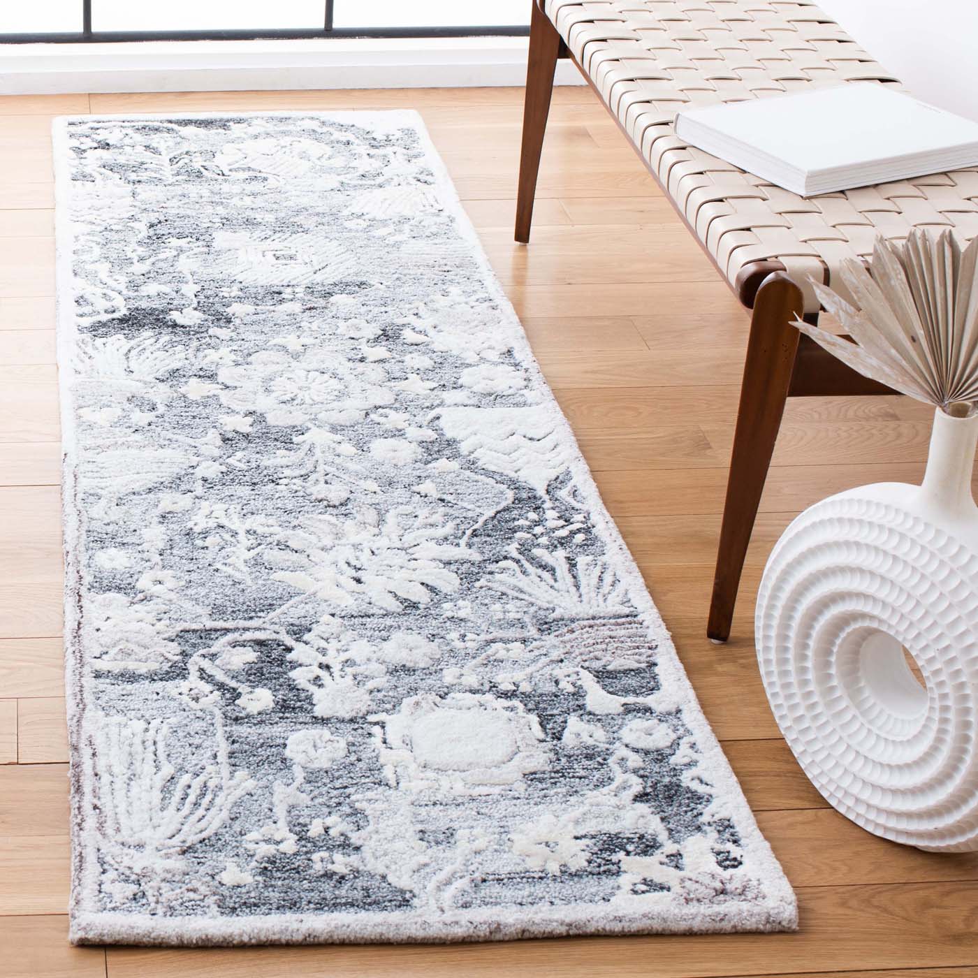 Safavieh Glamour 569 Rug, GLM569 - Grey / Ivory