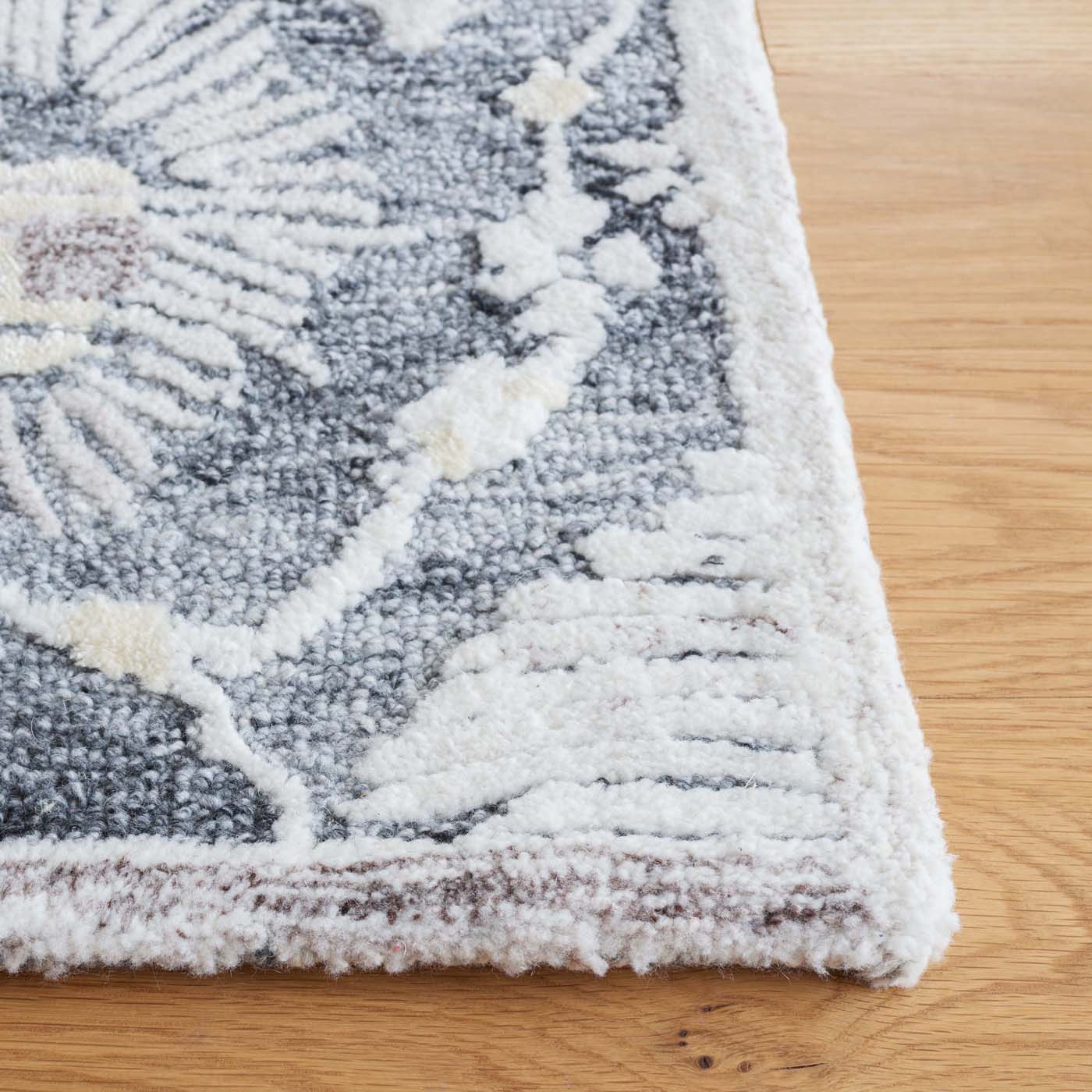 Safavieh Glamour 569 Rug, GLM569 - Grey / Ivory